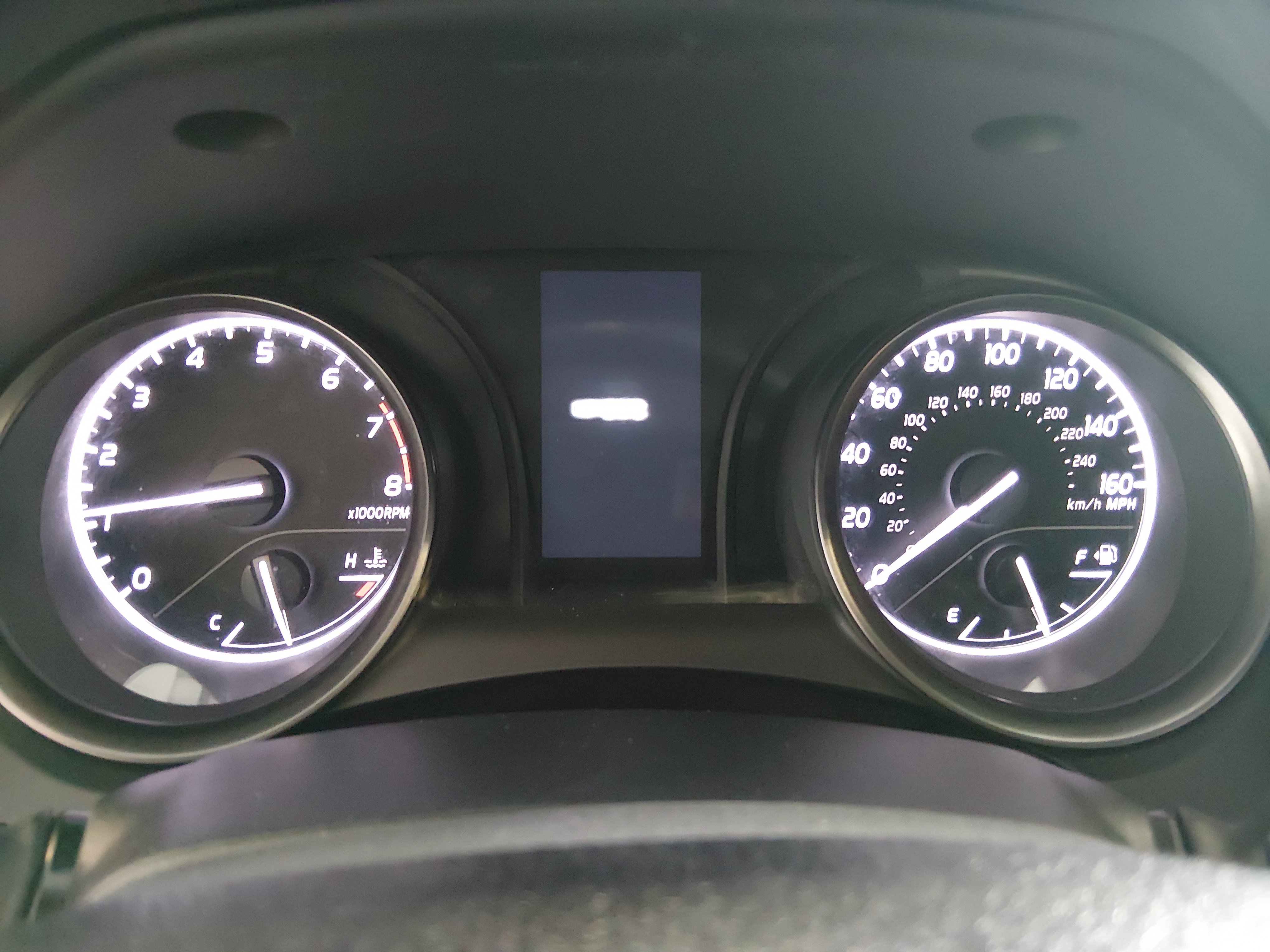 2024 Toyota Camry SE - Photo 14