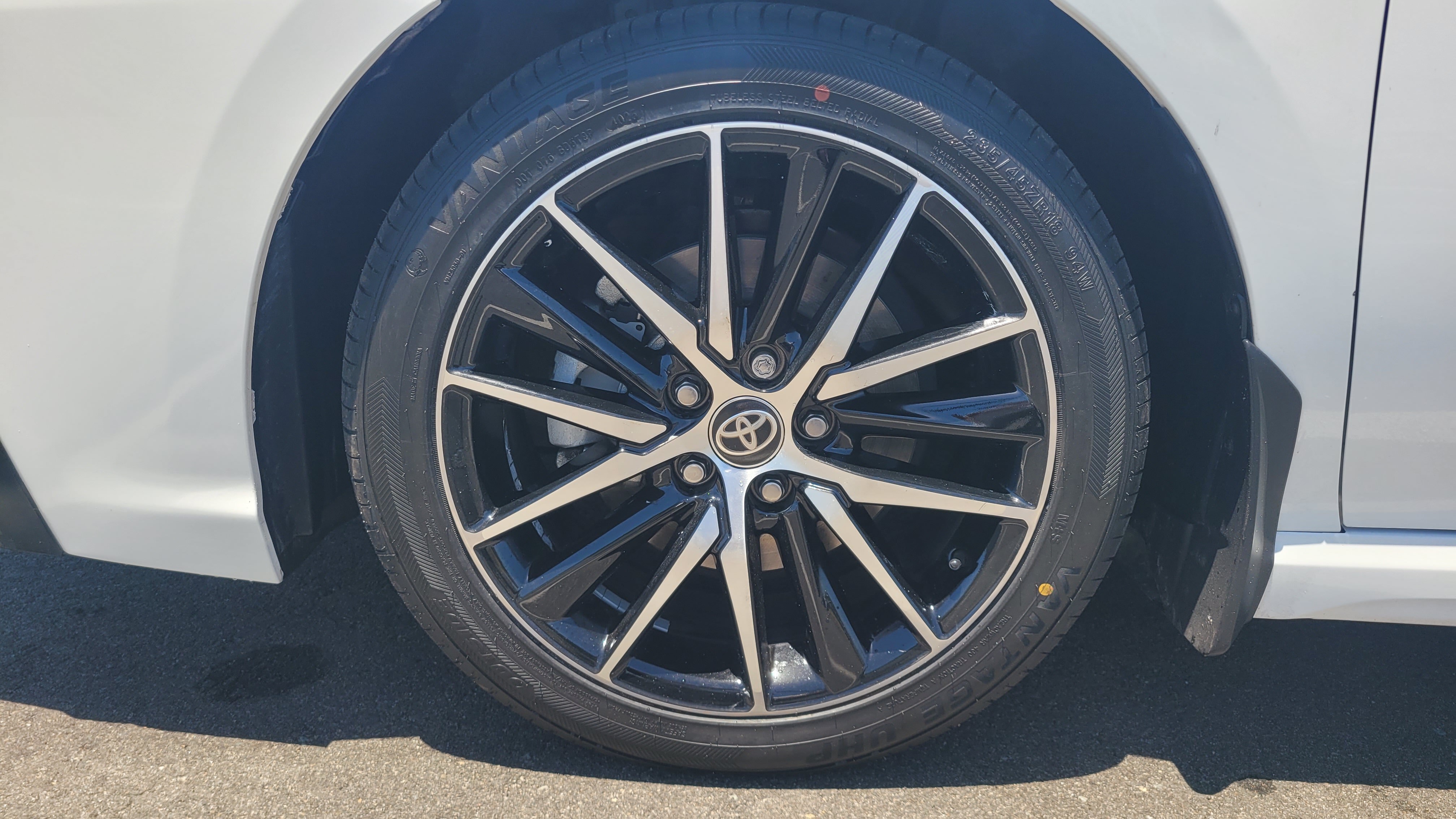 2024 Toyota Camry SE - Photo 17