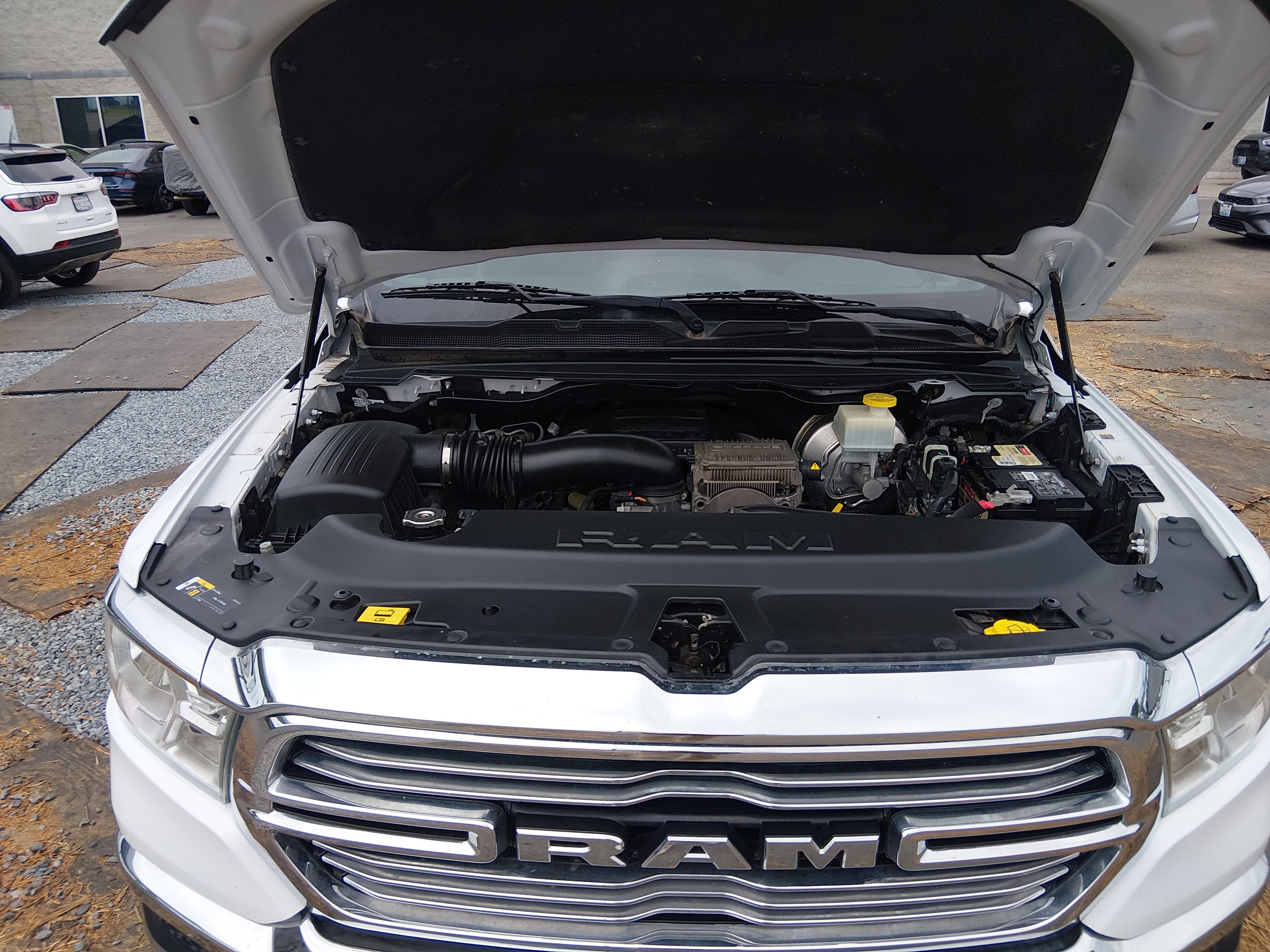 2024 RAM Ram 1500 Pickup Laramie - Photo 9