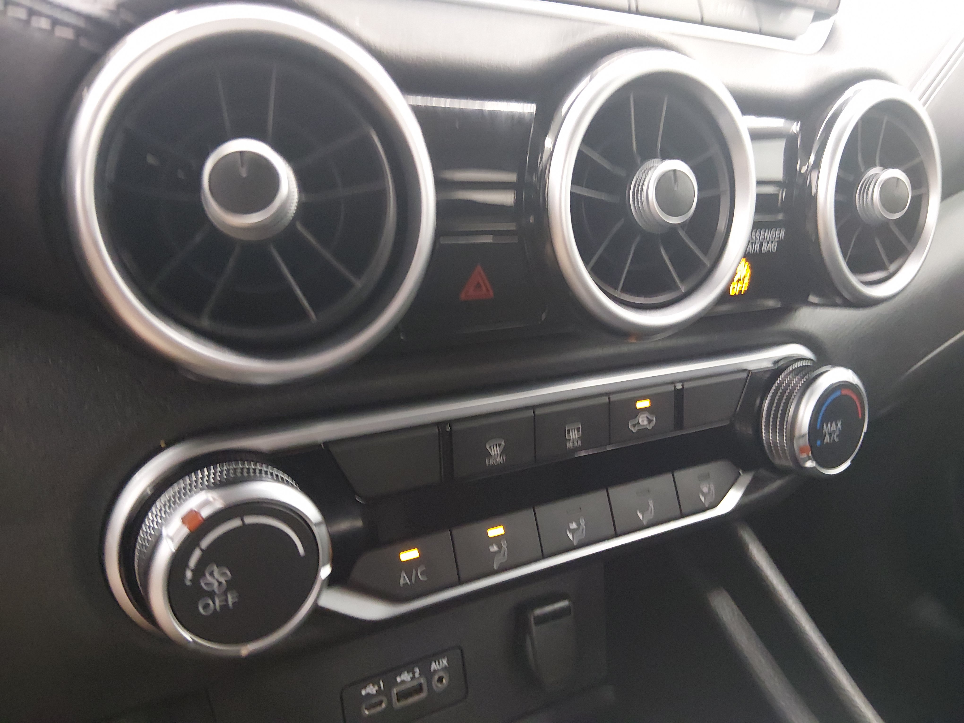 2023 Nissan Sentra SV - Photo 13