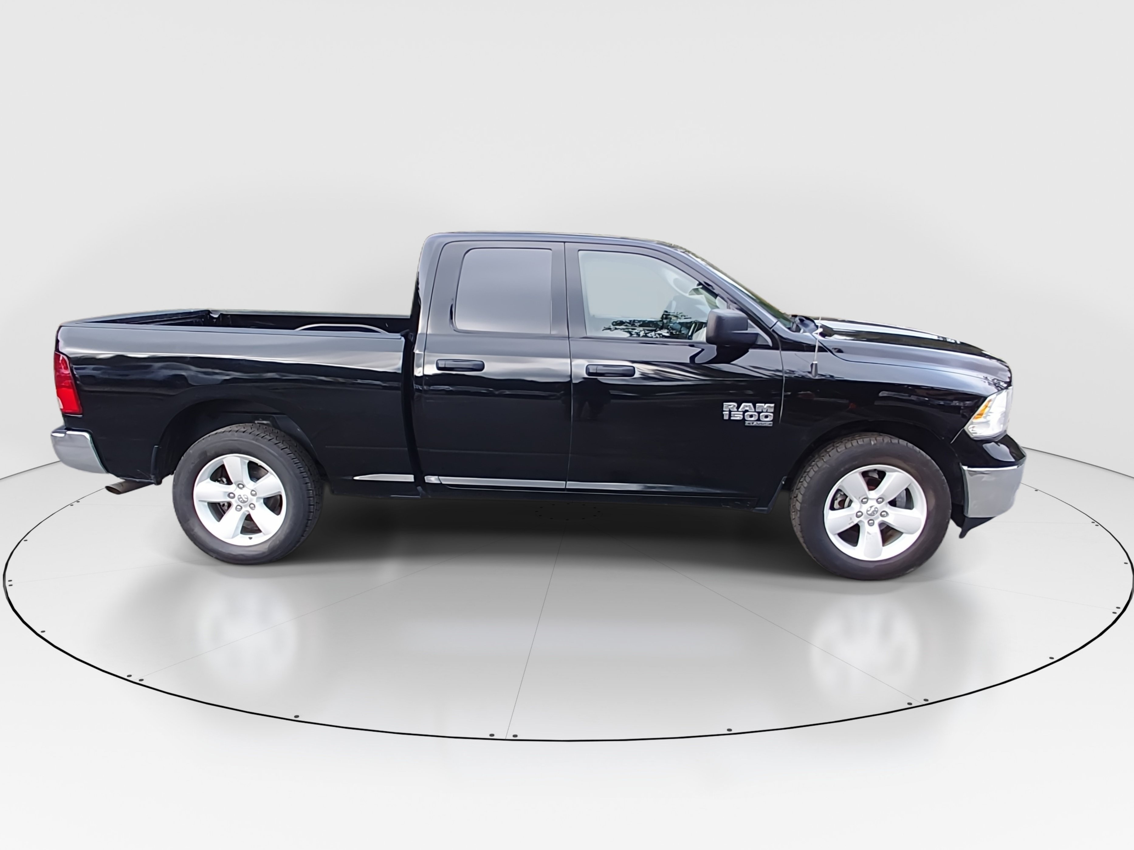 2024 RAM Ram 1500 Classic SLT - Photo 8