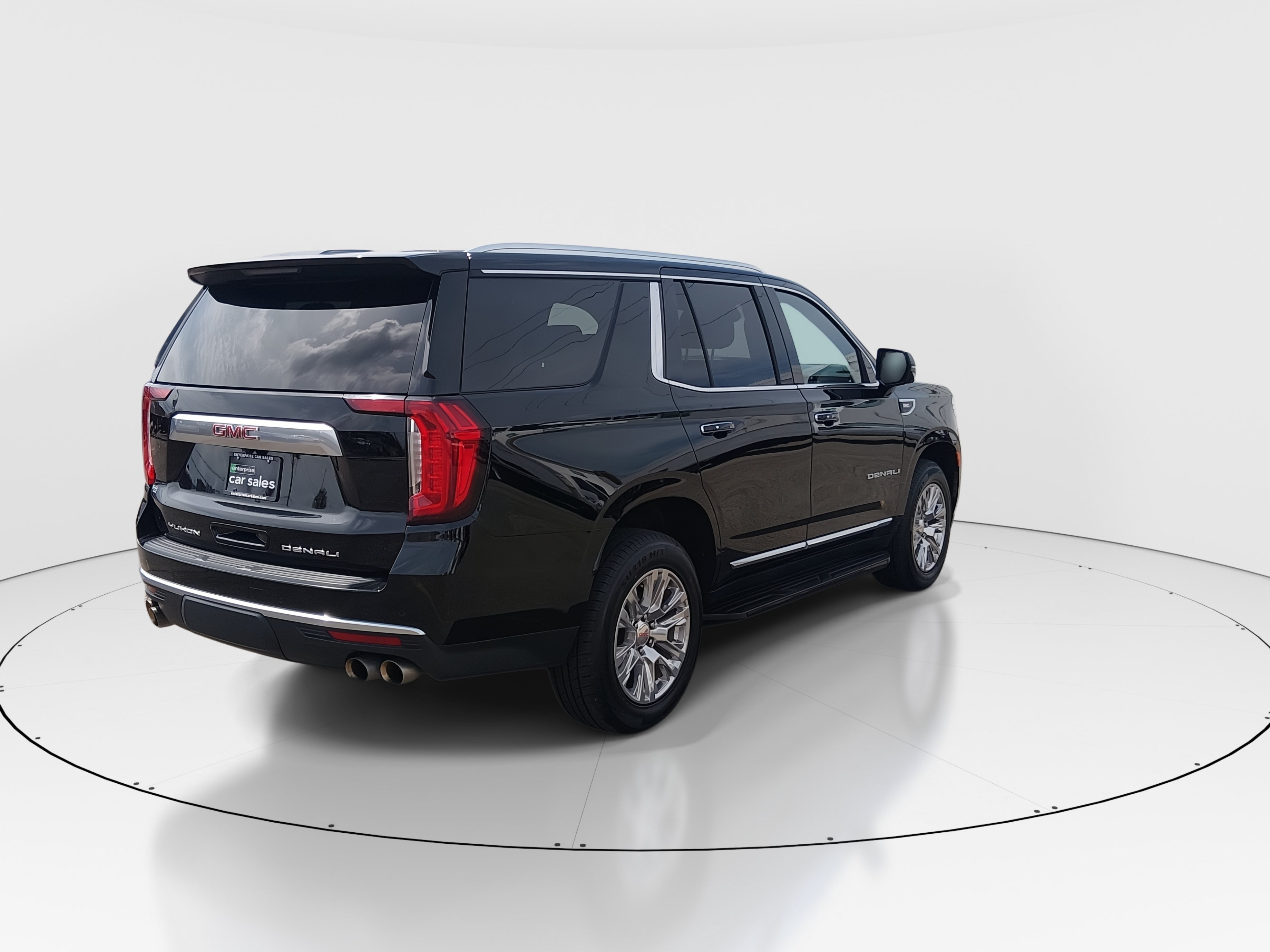 2024 GMC Yukon Denali - Photo 7