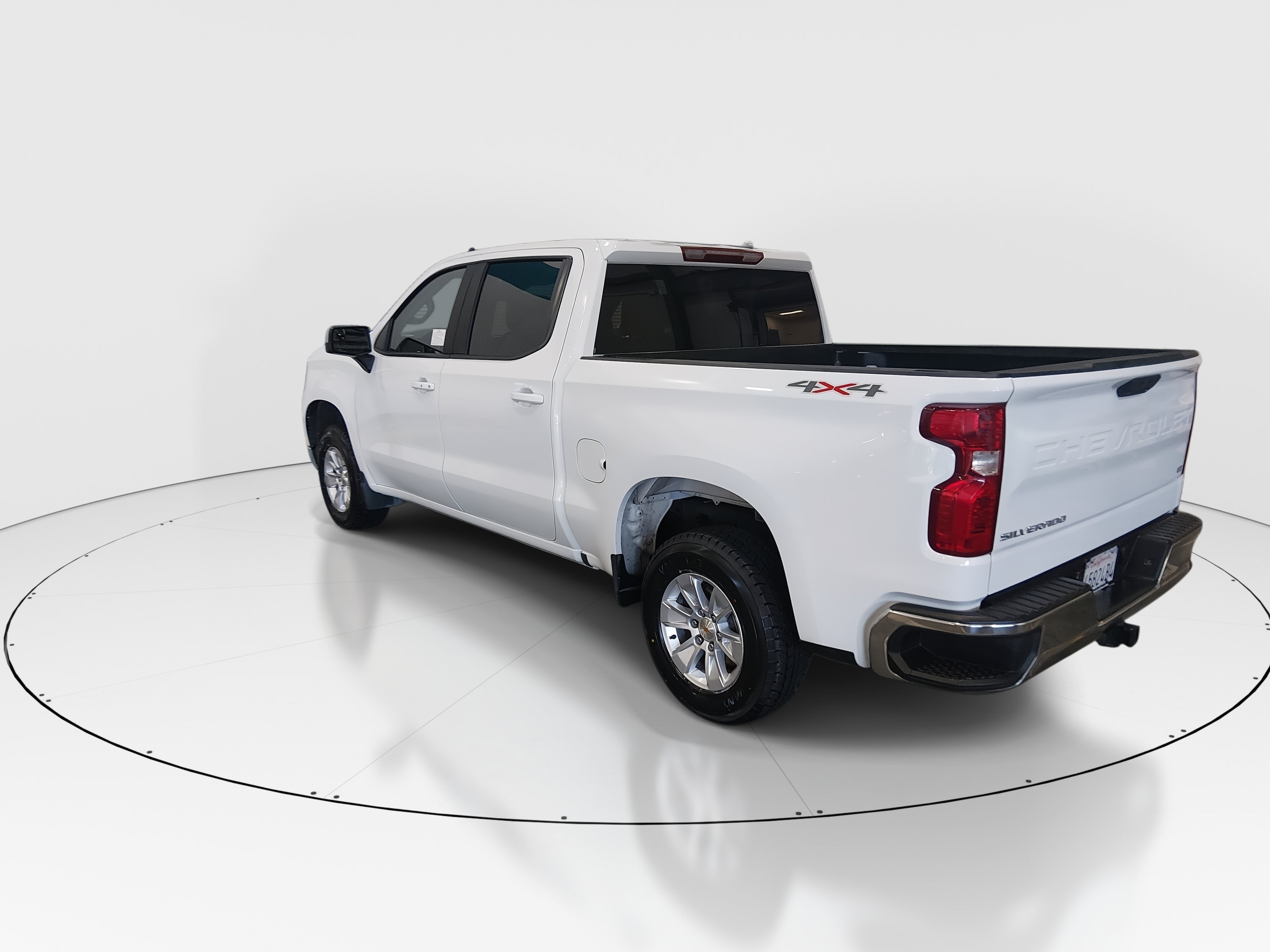 2025 Chevrolet Silverado 1500 LT - Photo 5