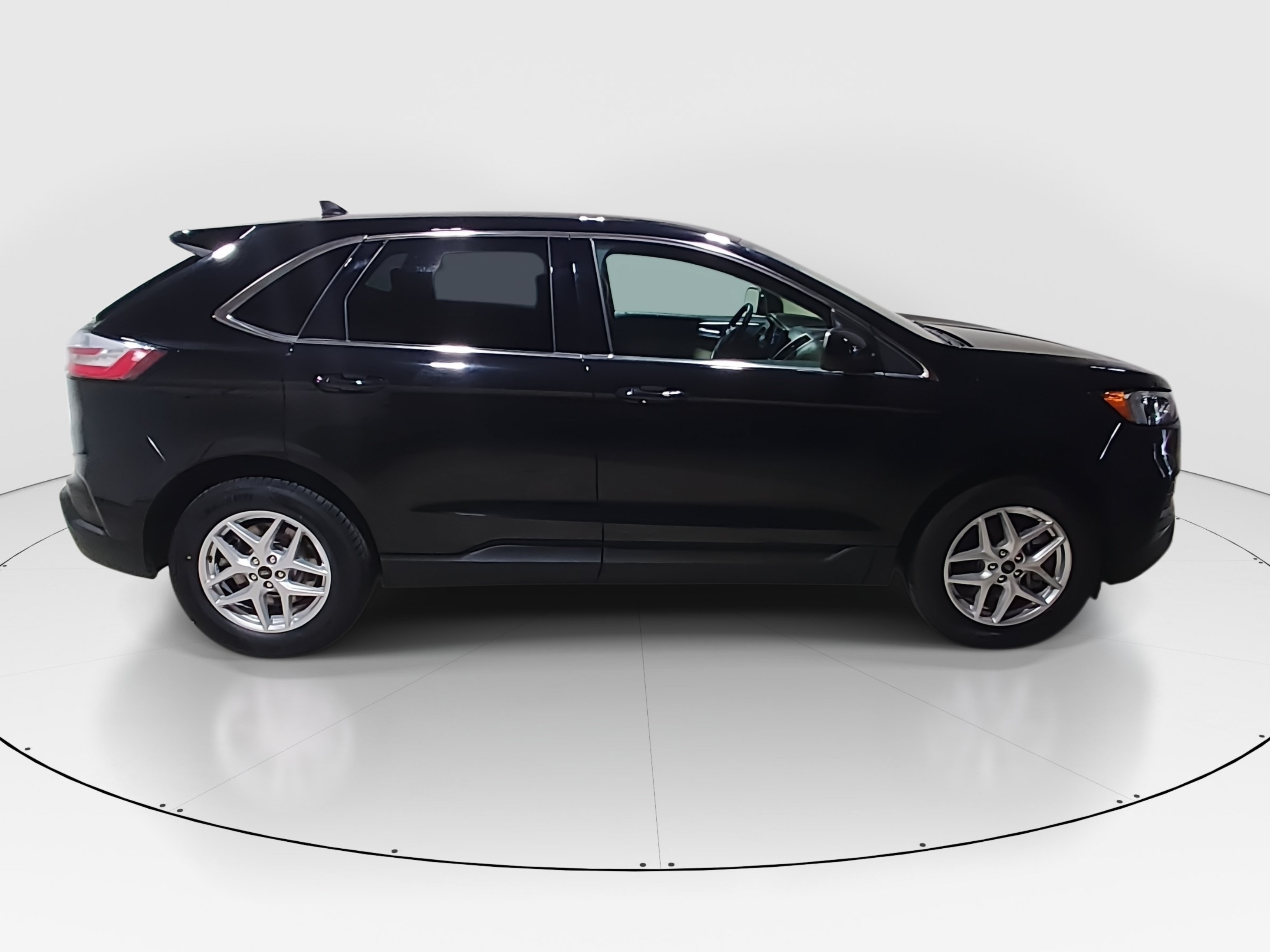 2024 Ford Edge SEL - Photo 8