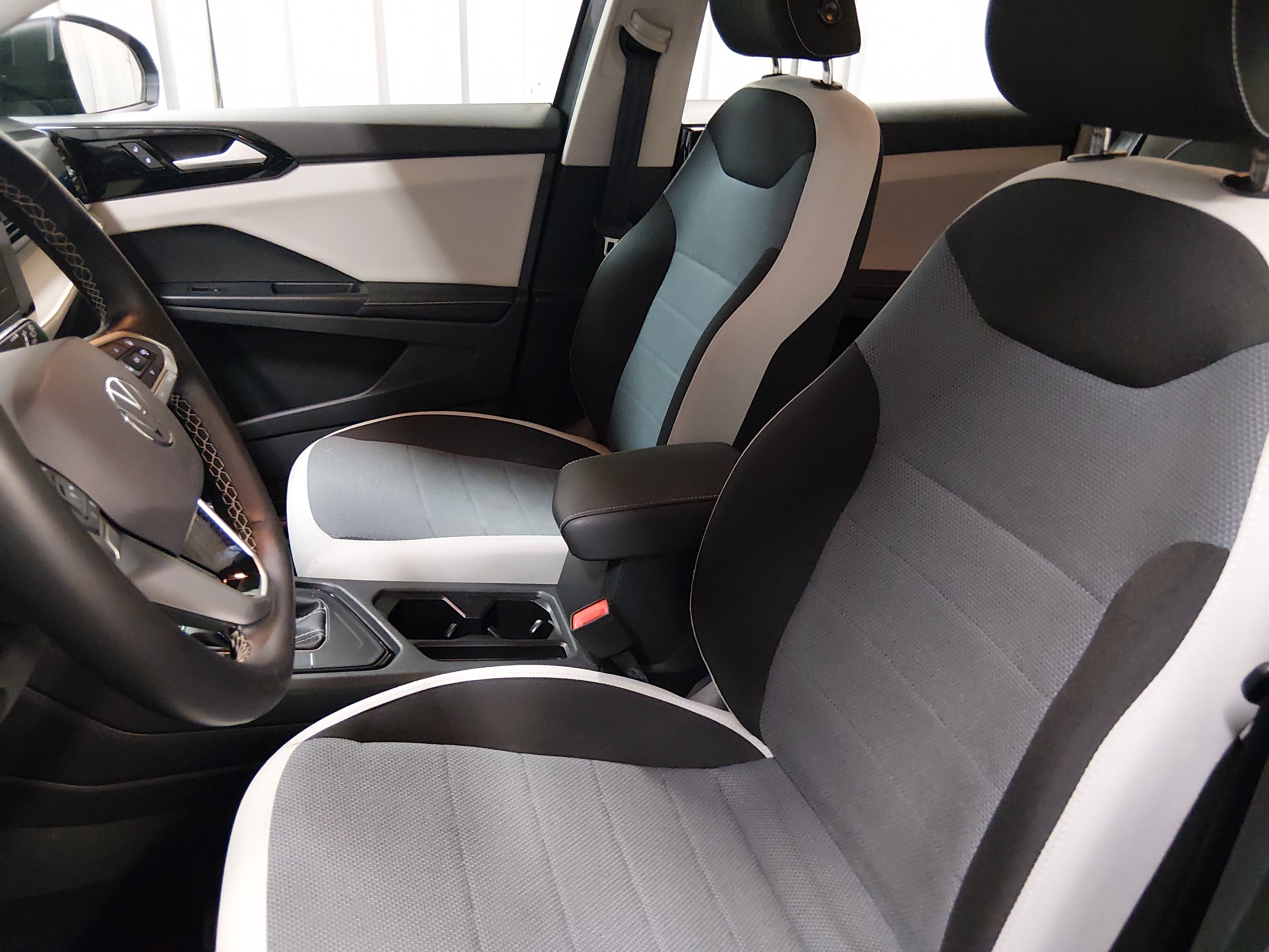 2025 Volkswagen Taos S - Photo 21