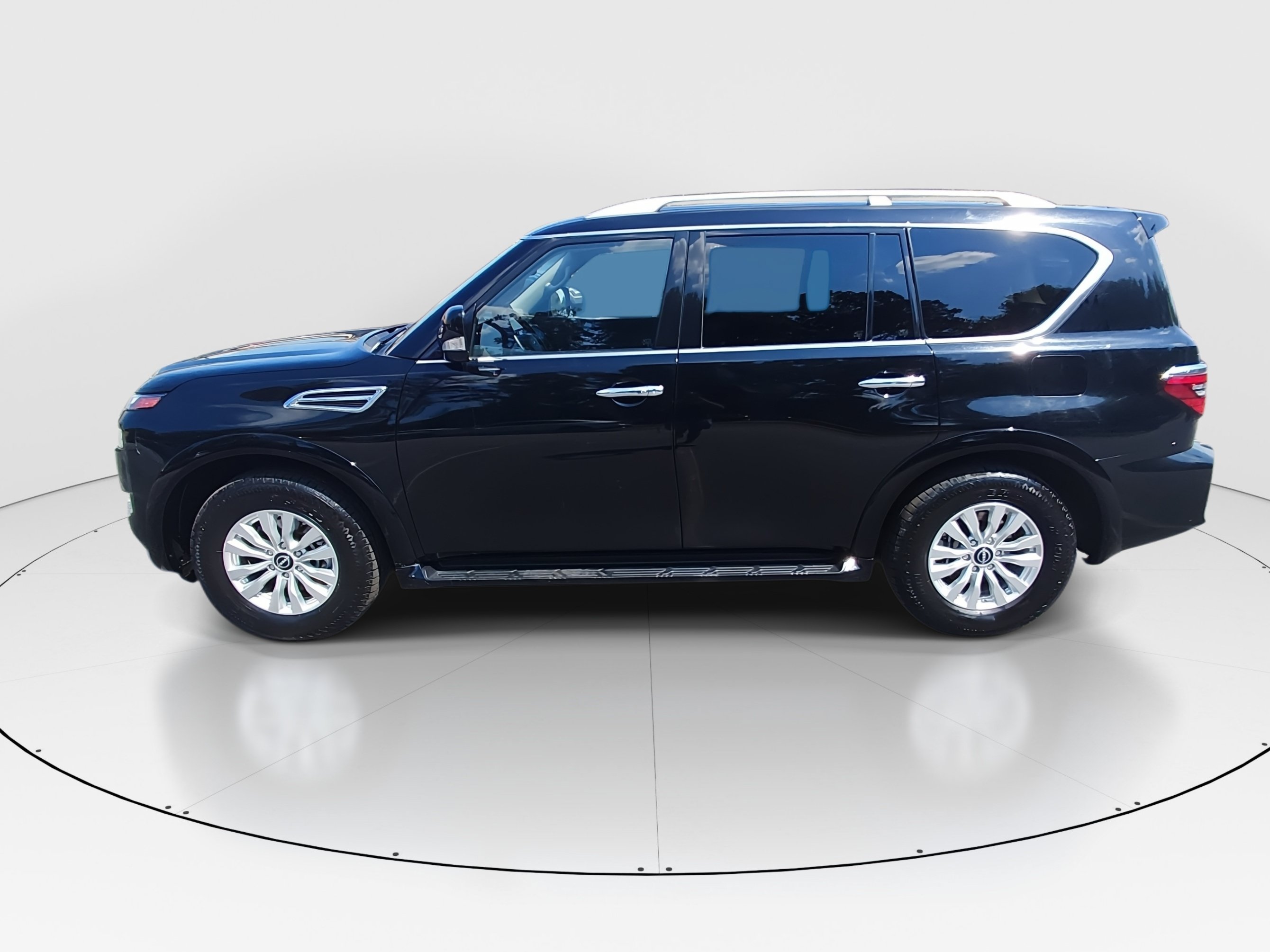 2024 Nissan Armada SV - Photo 4