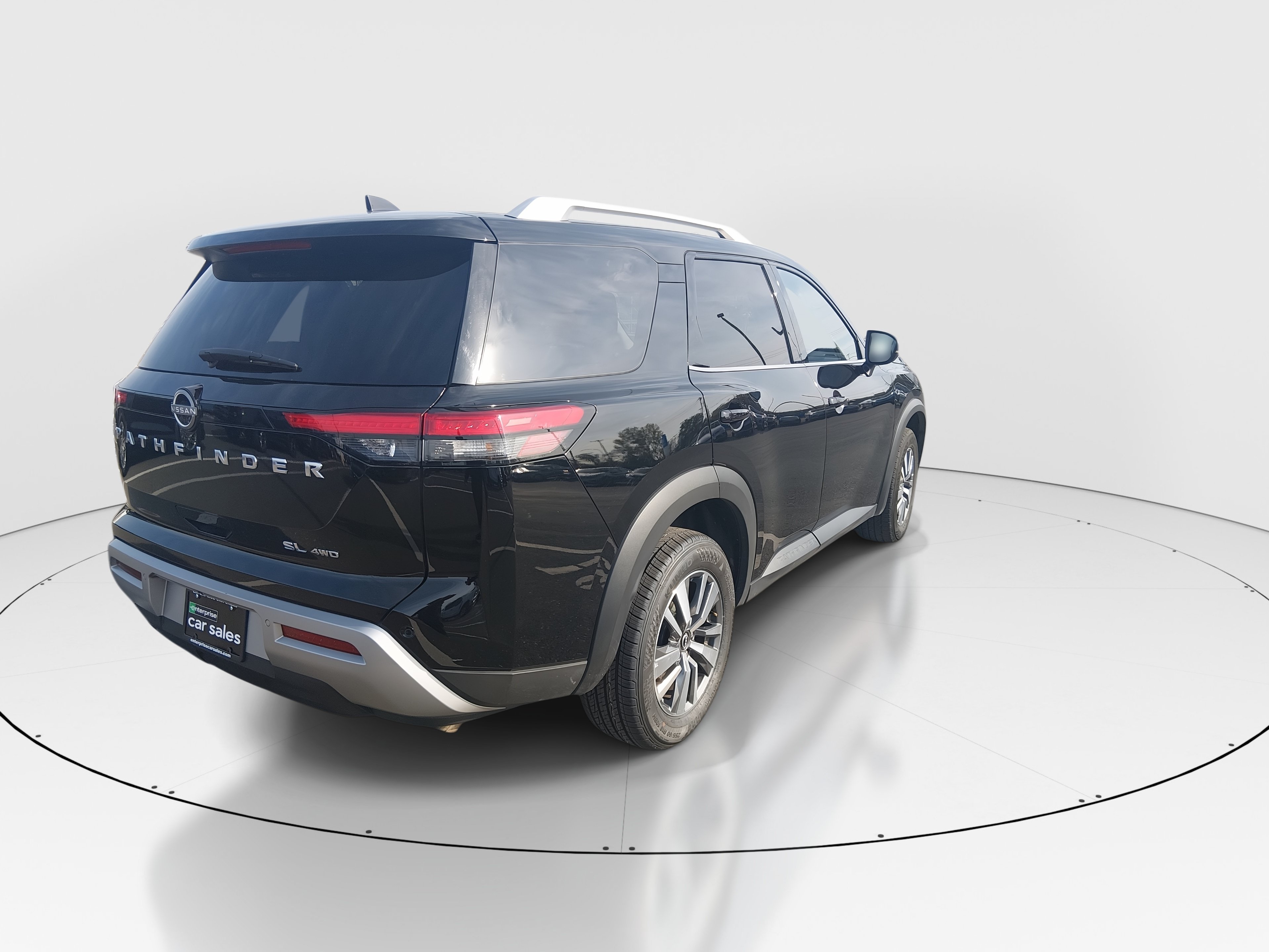 2025 Nissan Pathfinder SL - Photo 7