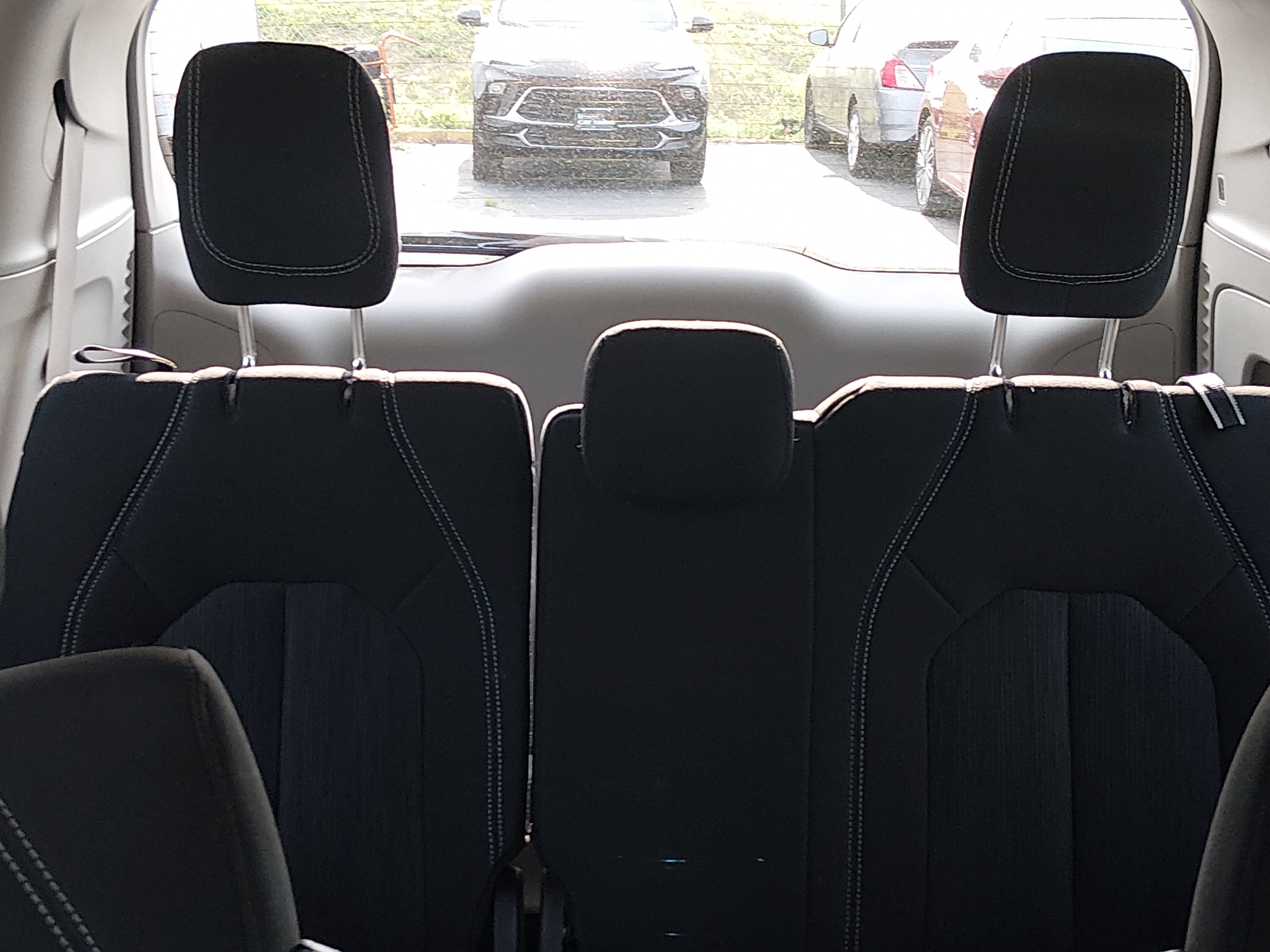 2023 Chrysler Voyager LX - Photo 17