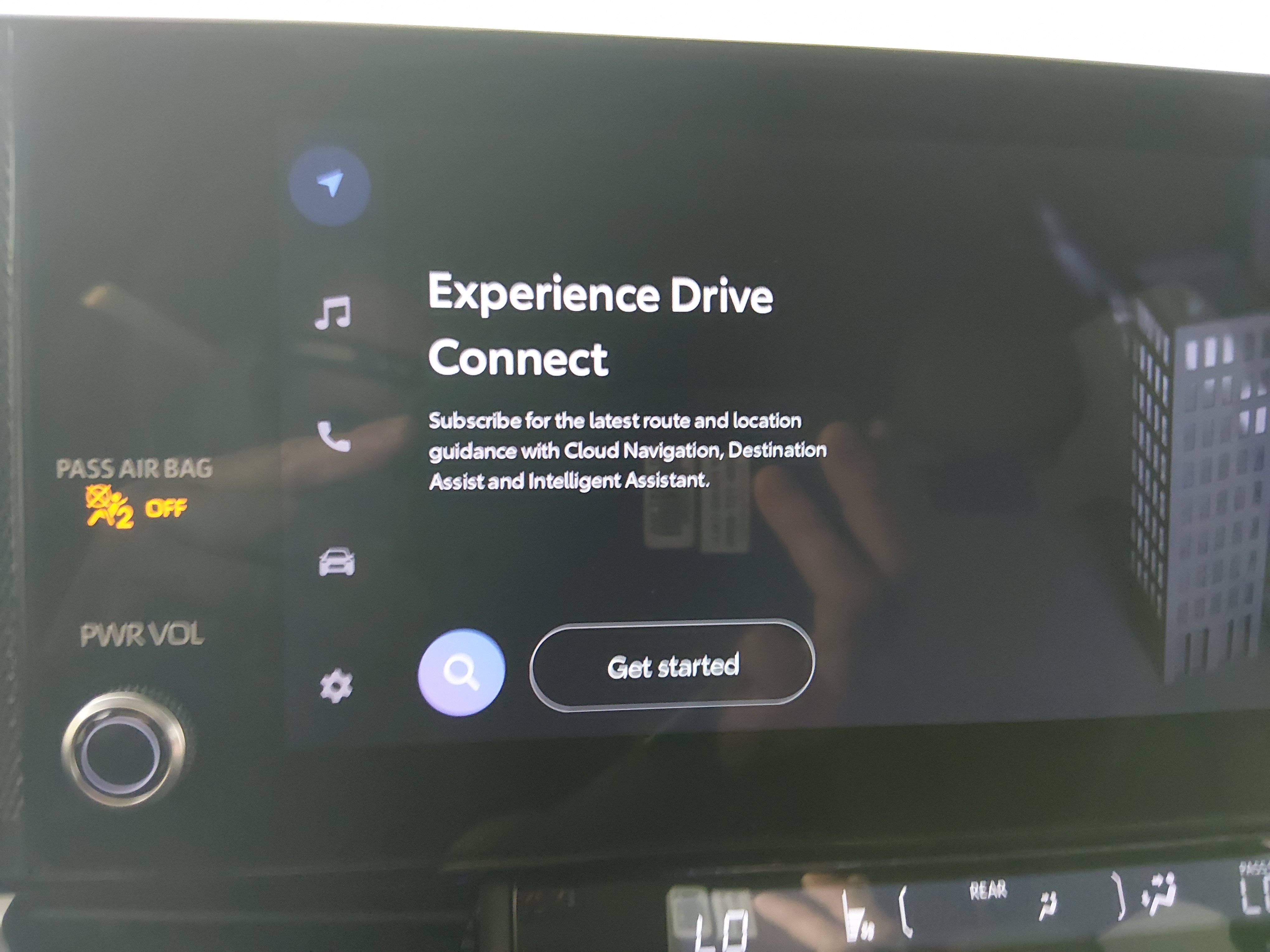 2025 Toyota Sienna XLE - Photo 17