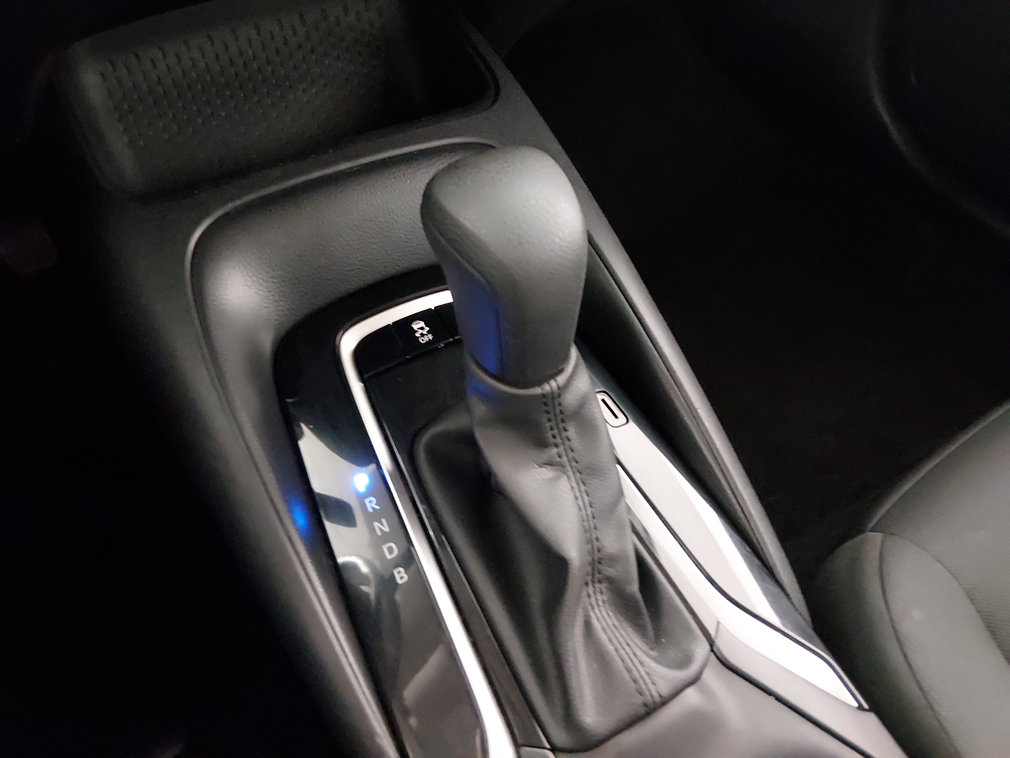 2024 Toyota Corolla LE - Photo 16