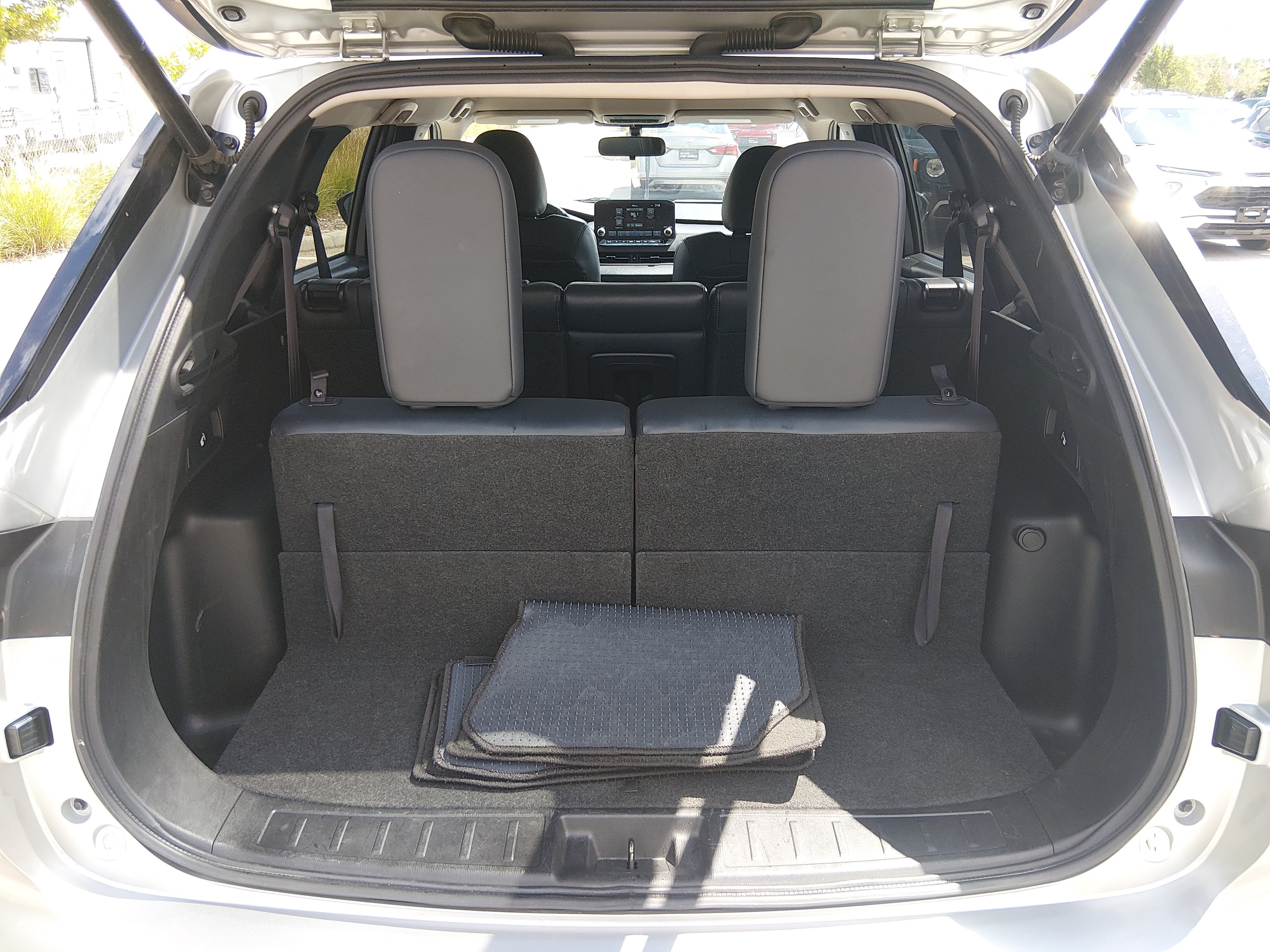 2024 Mitsubishi Outlander SE - Photo 11