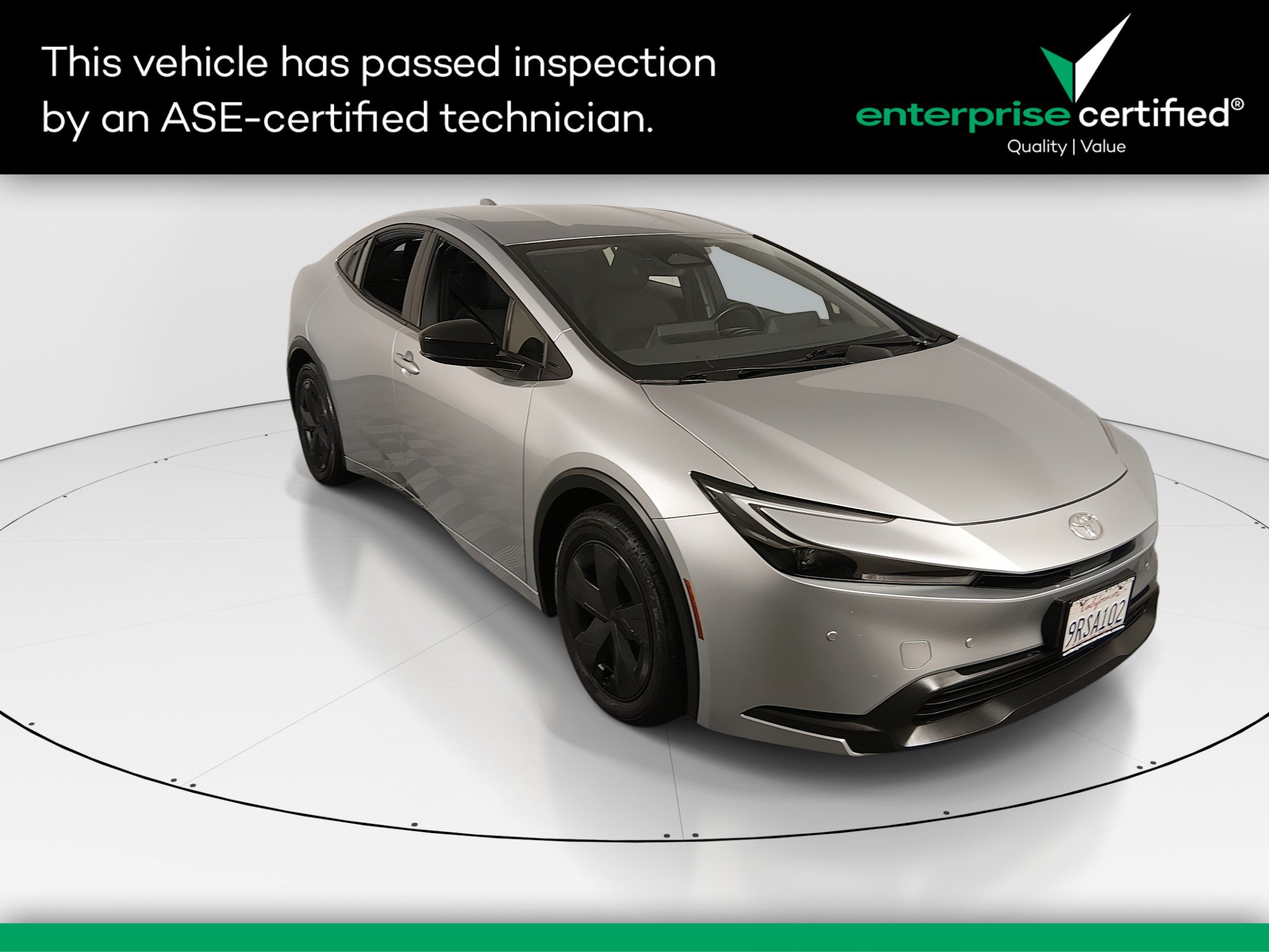 2025 Toyota Prius LE