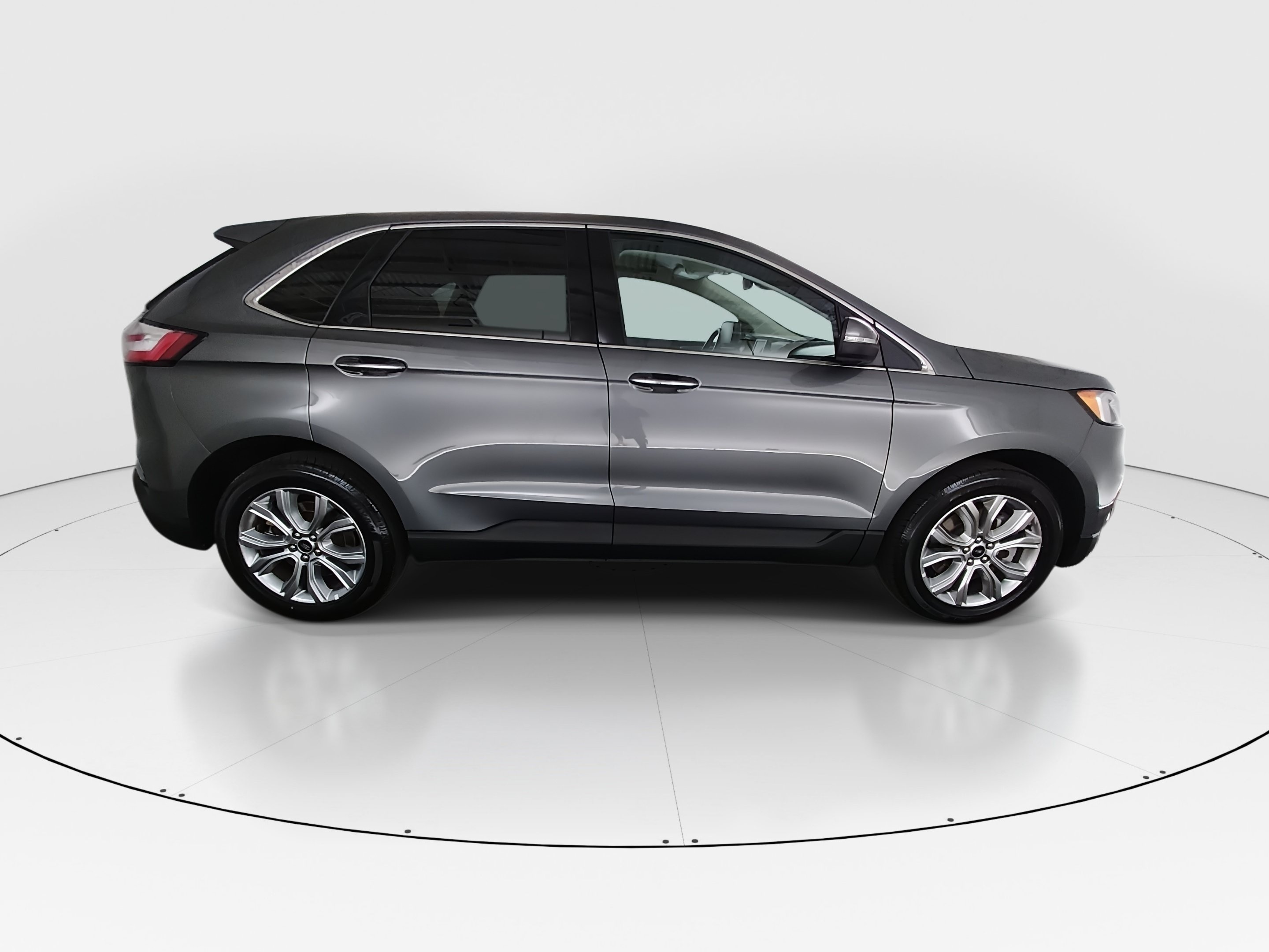 2024 Ford Edge Titanium - Photo 8