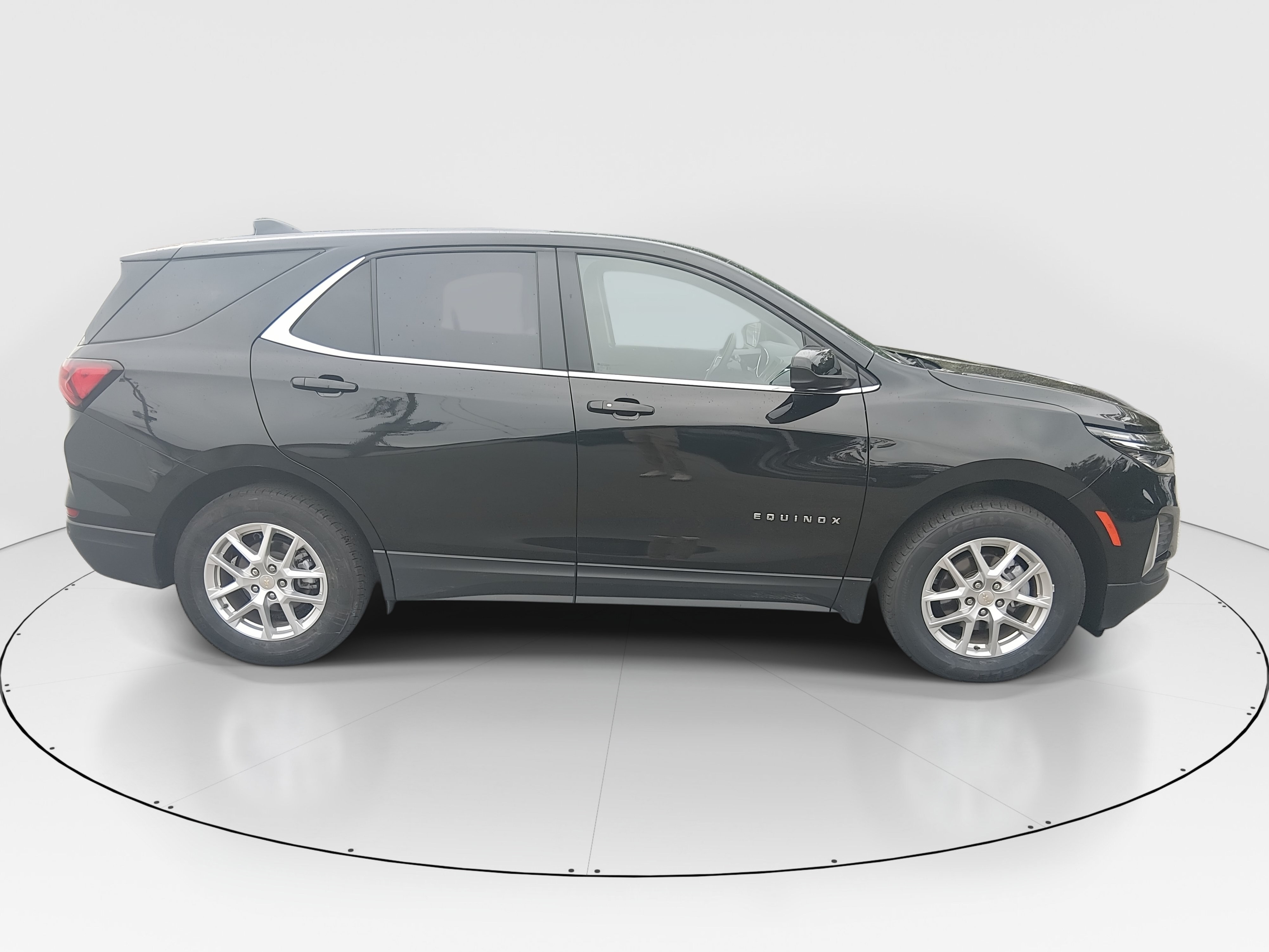2024 Chevrolet Equinox LT - Photo 8