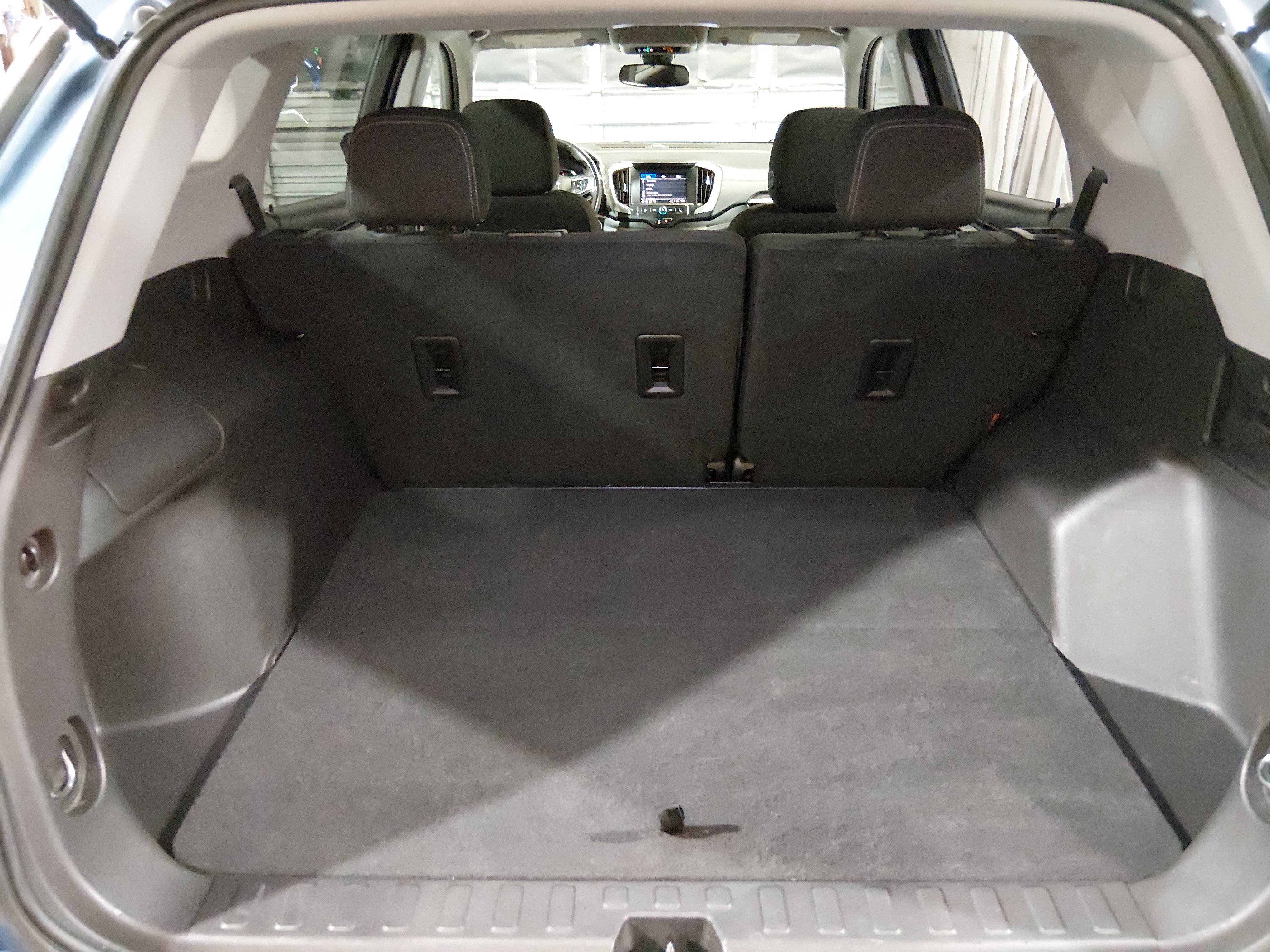 2024 GMC Terrain SLE - Photo 11
