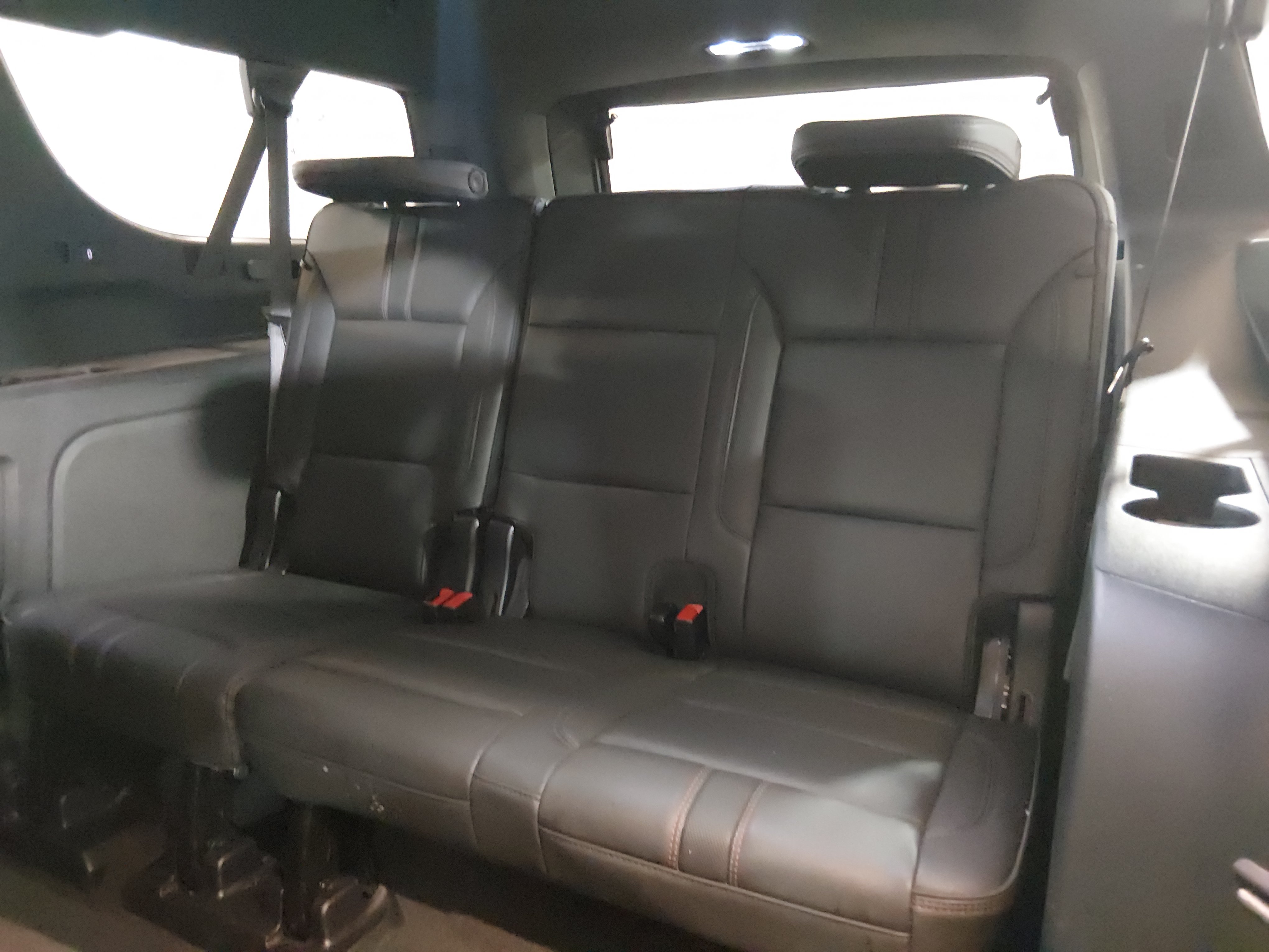 2024 Chevrolet Suburban RST - Photo 18