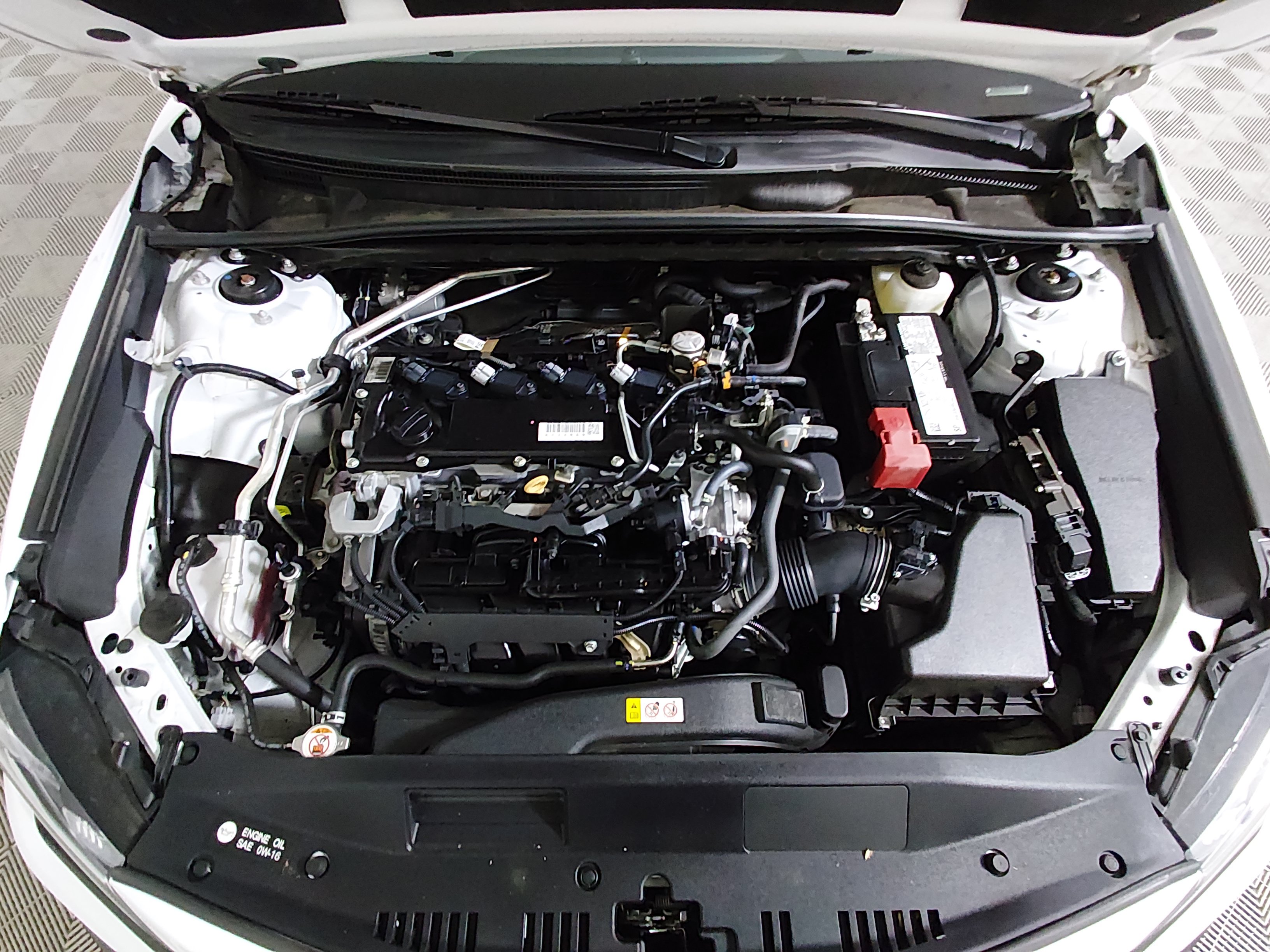 2024 Toyota Camry SE - Photo 9