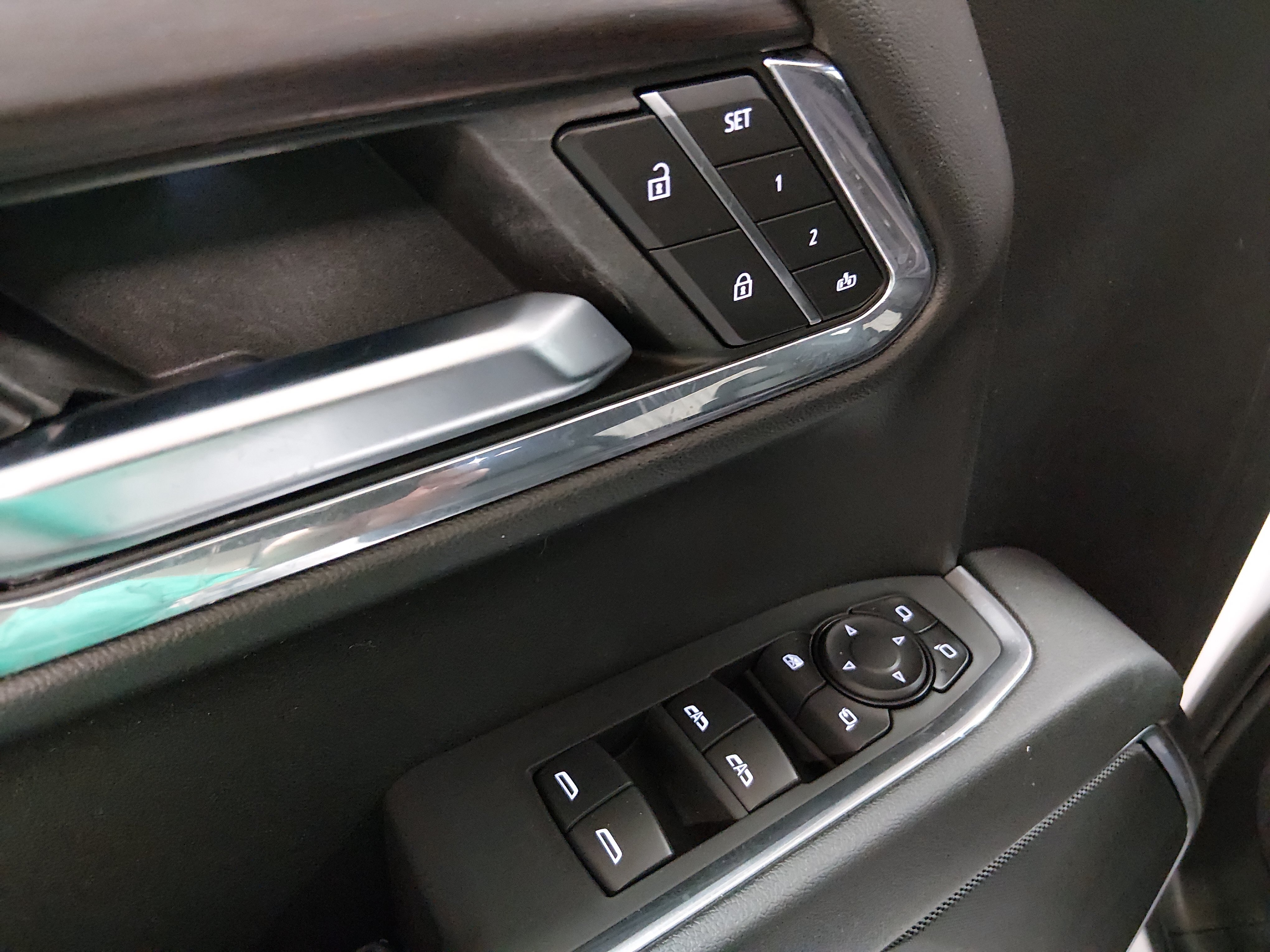 2024 GMC Sierra 1500 SLT - Photo 21
