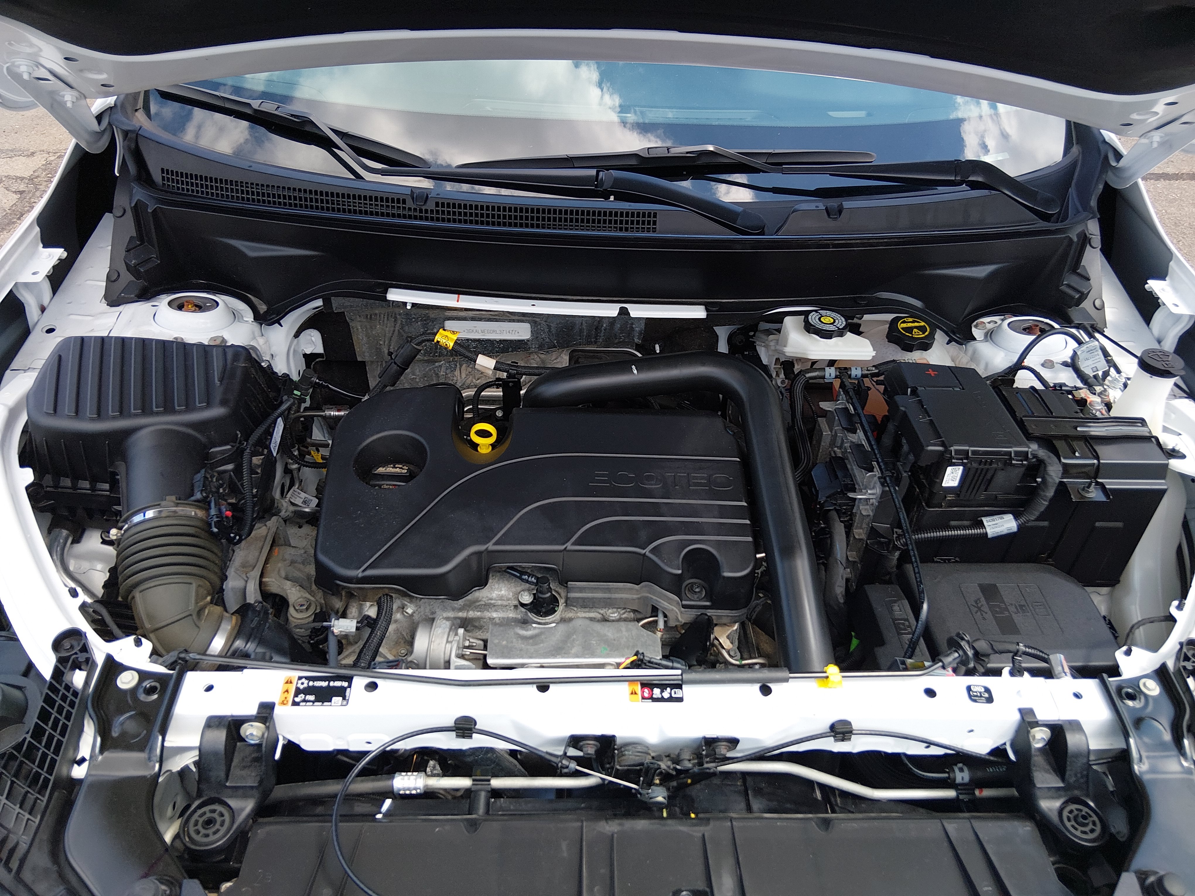 2024 GMC Terrain SLE - Photo 9