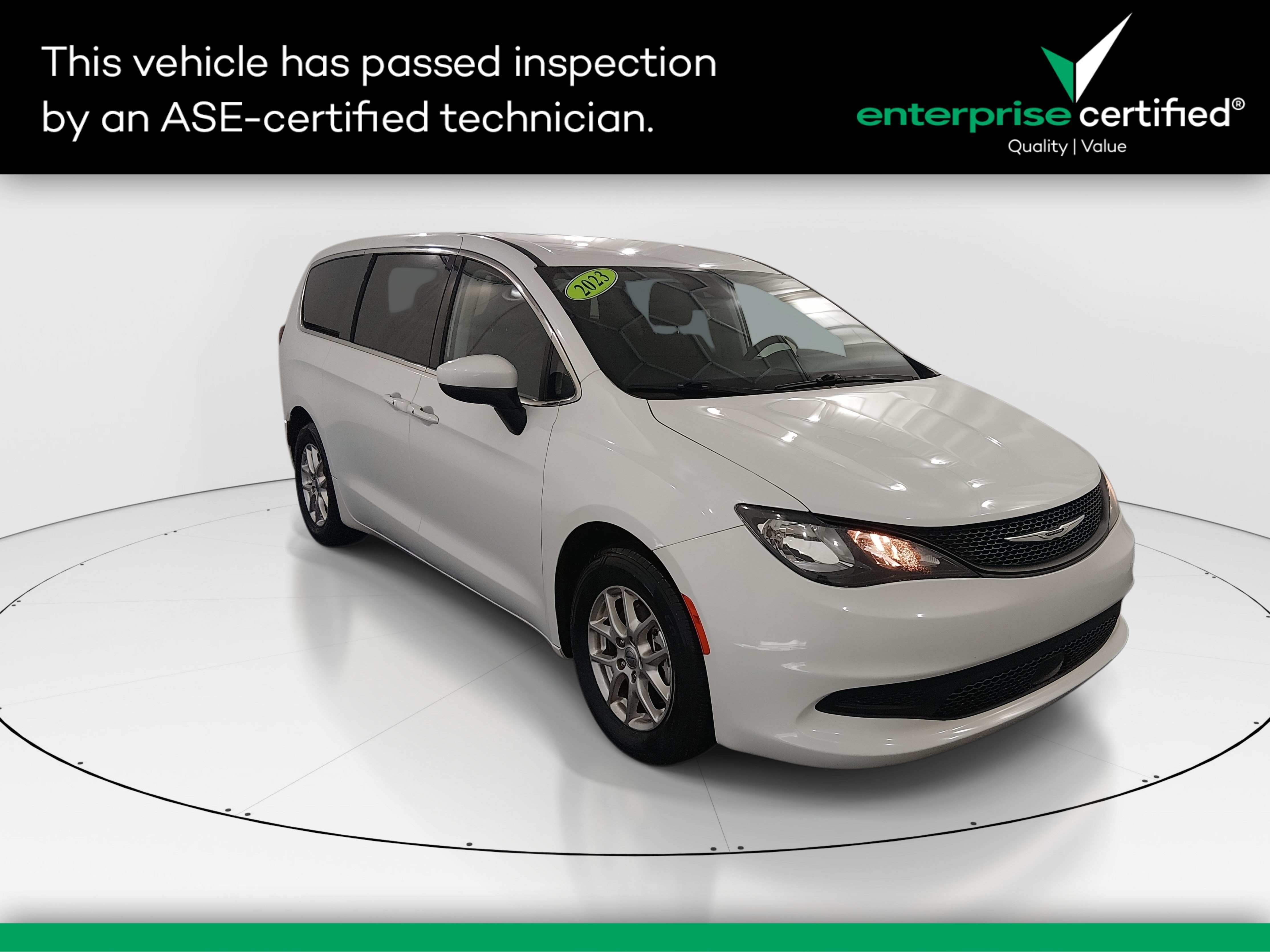 2023 Chrysler Voyager