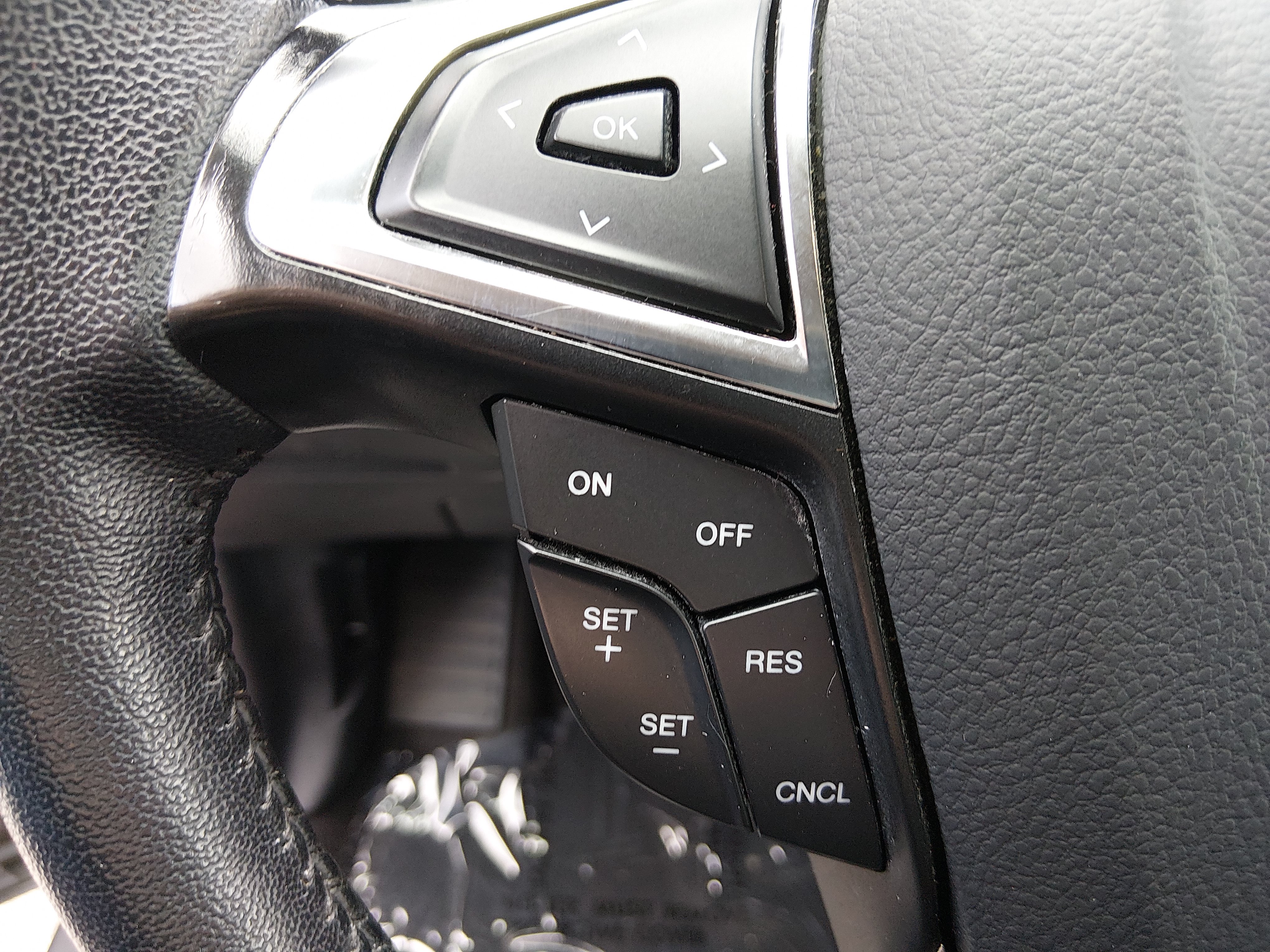 2024 Ford Edge SEL - Photo 12