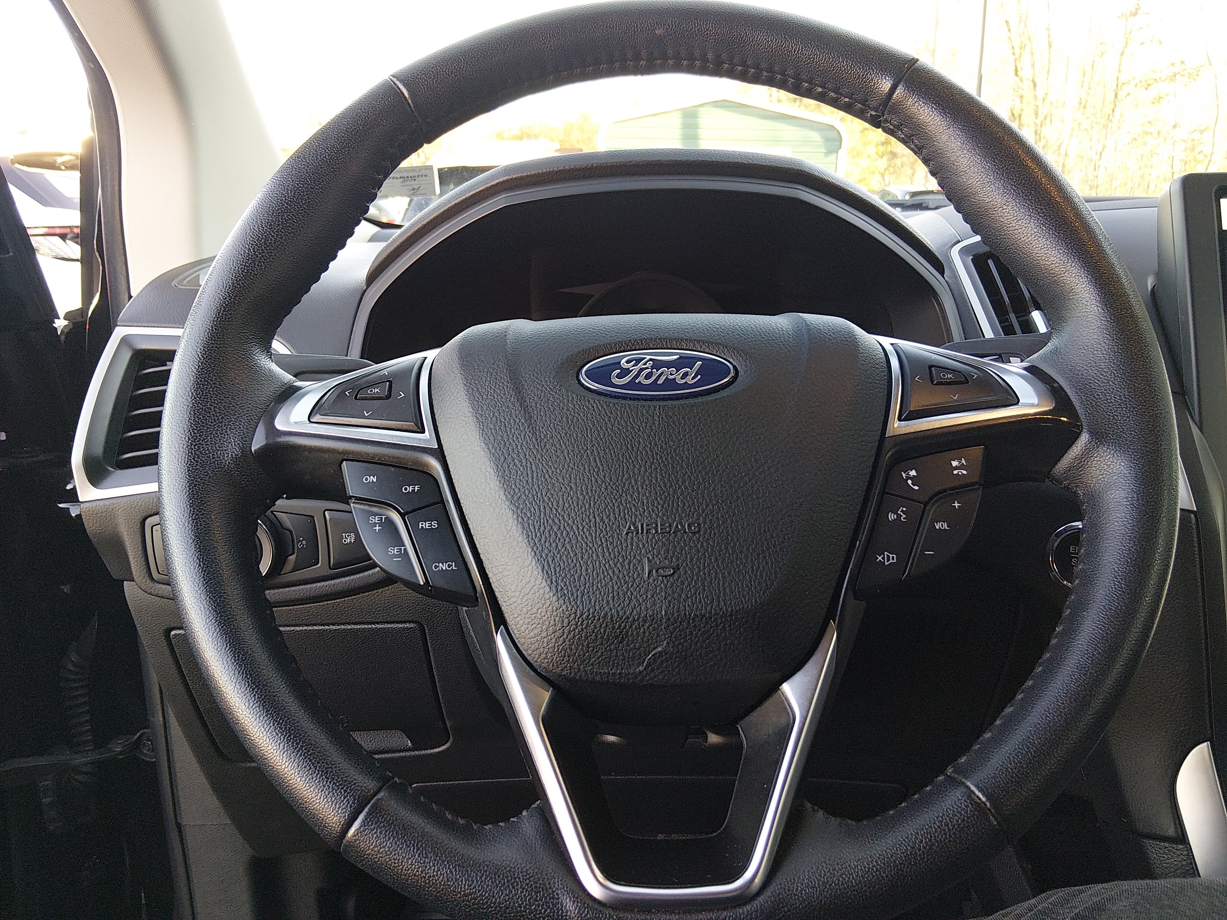 2024 Ford Edge SEL - Photo 12