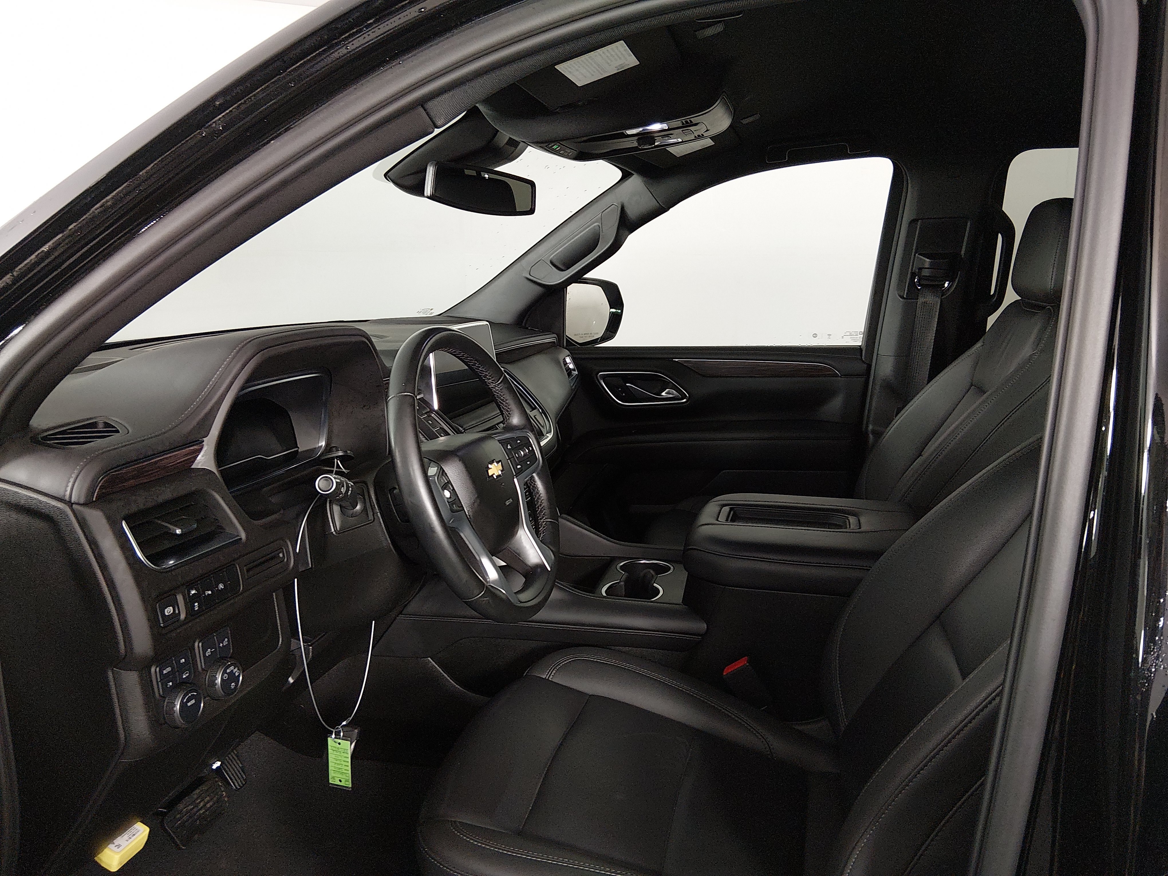 2024 Chevrolet Suburban LT - Photo 20