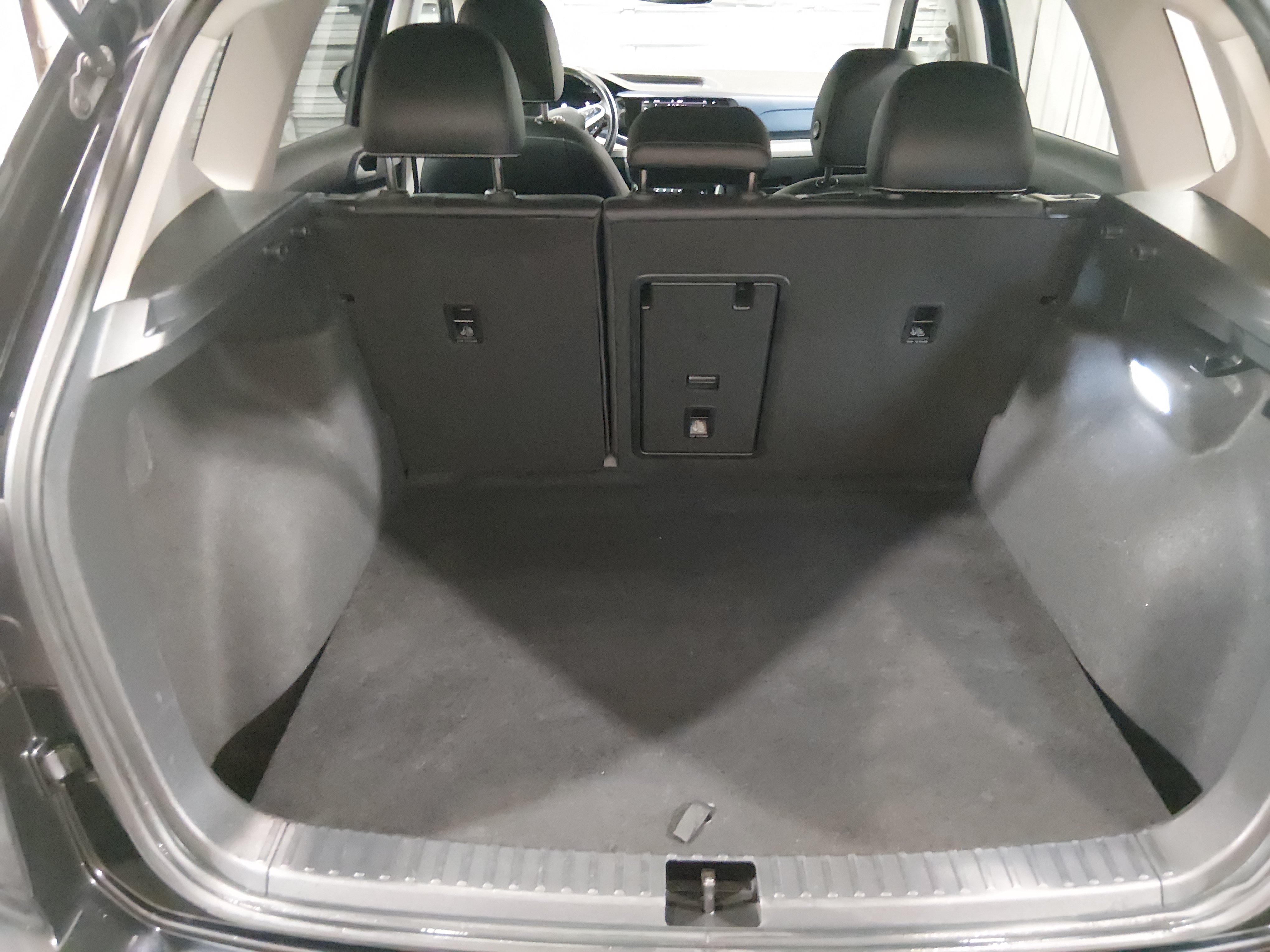 2024 Volkswagen Taos SE - Photo 11