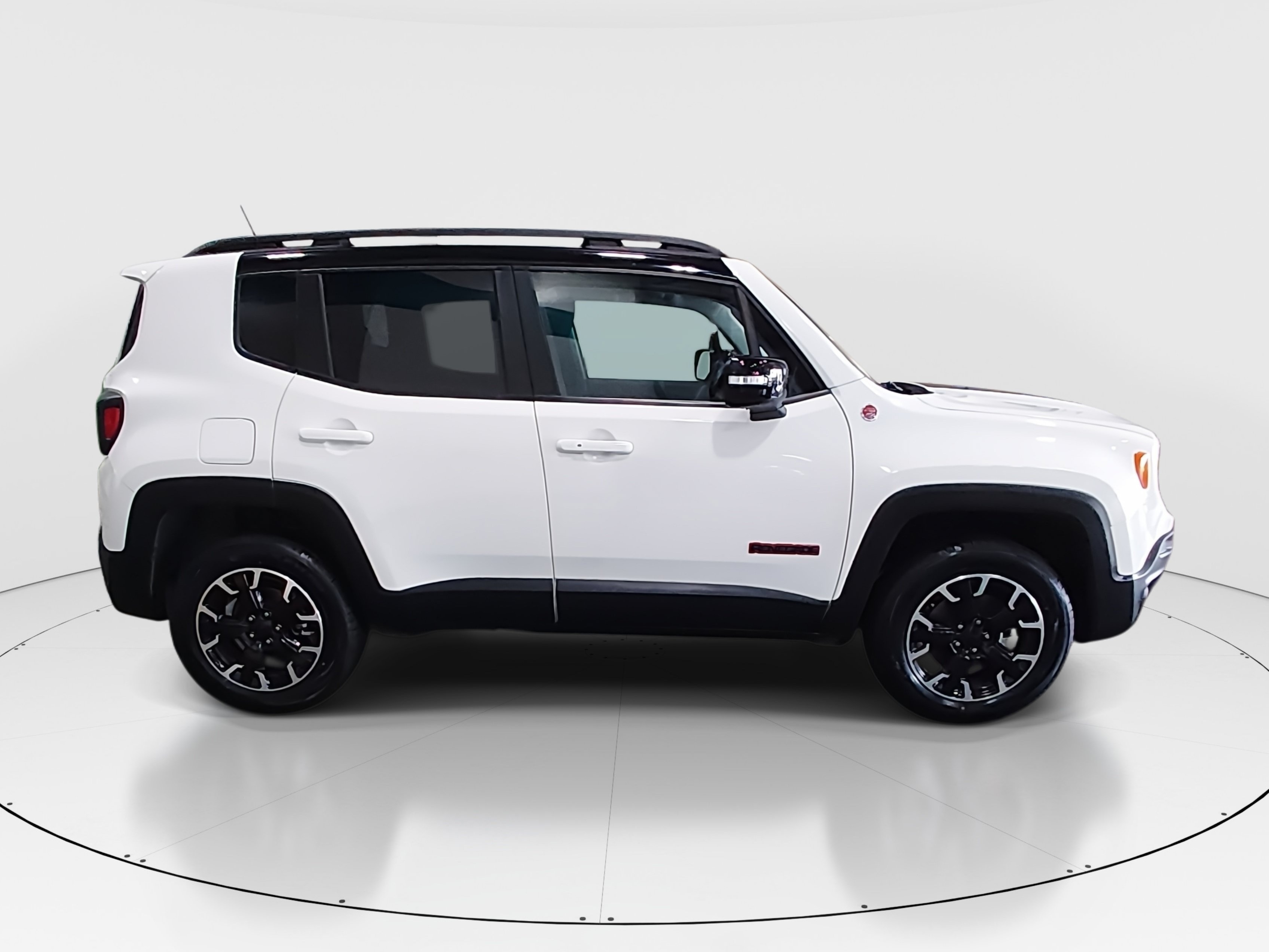 2023 Jeep Renegade Trailhawk - Photo 8