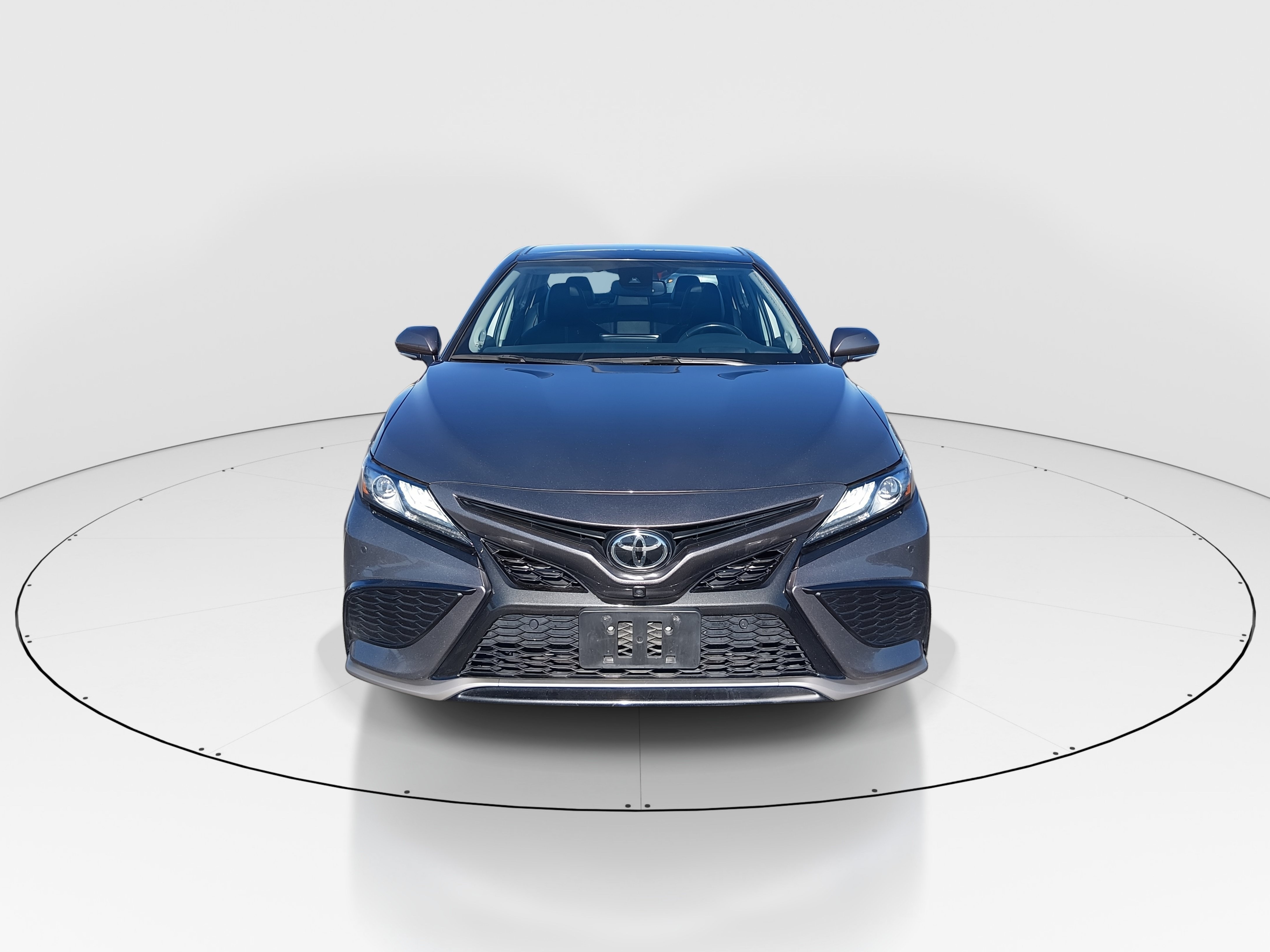 2024 Toyota Camry XSE - Photo 2