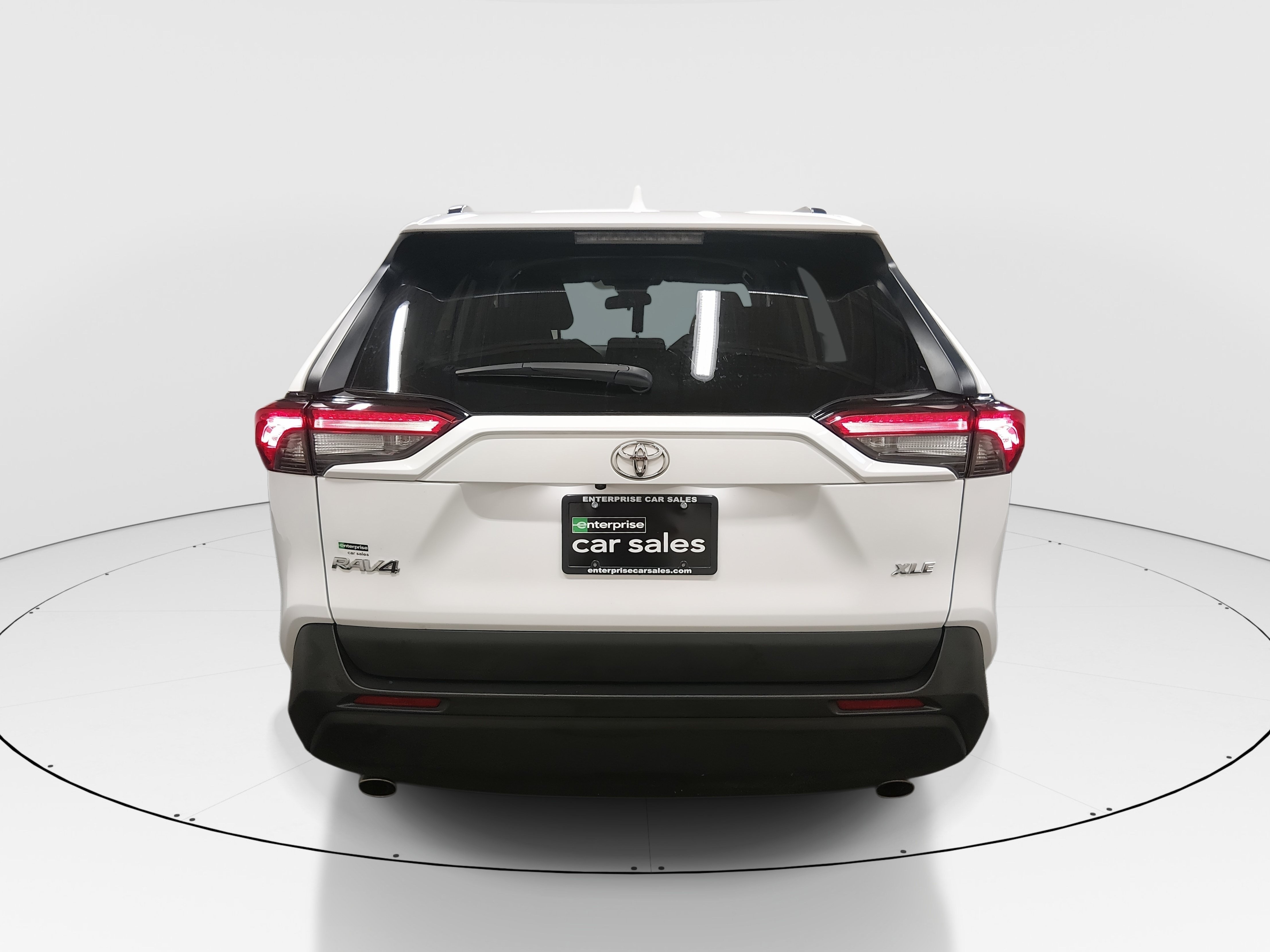 2024 Toyota RAV4 XLE - Photo 6