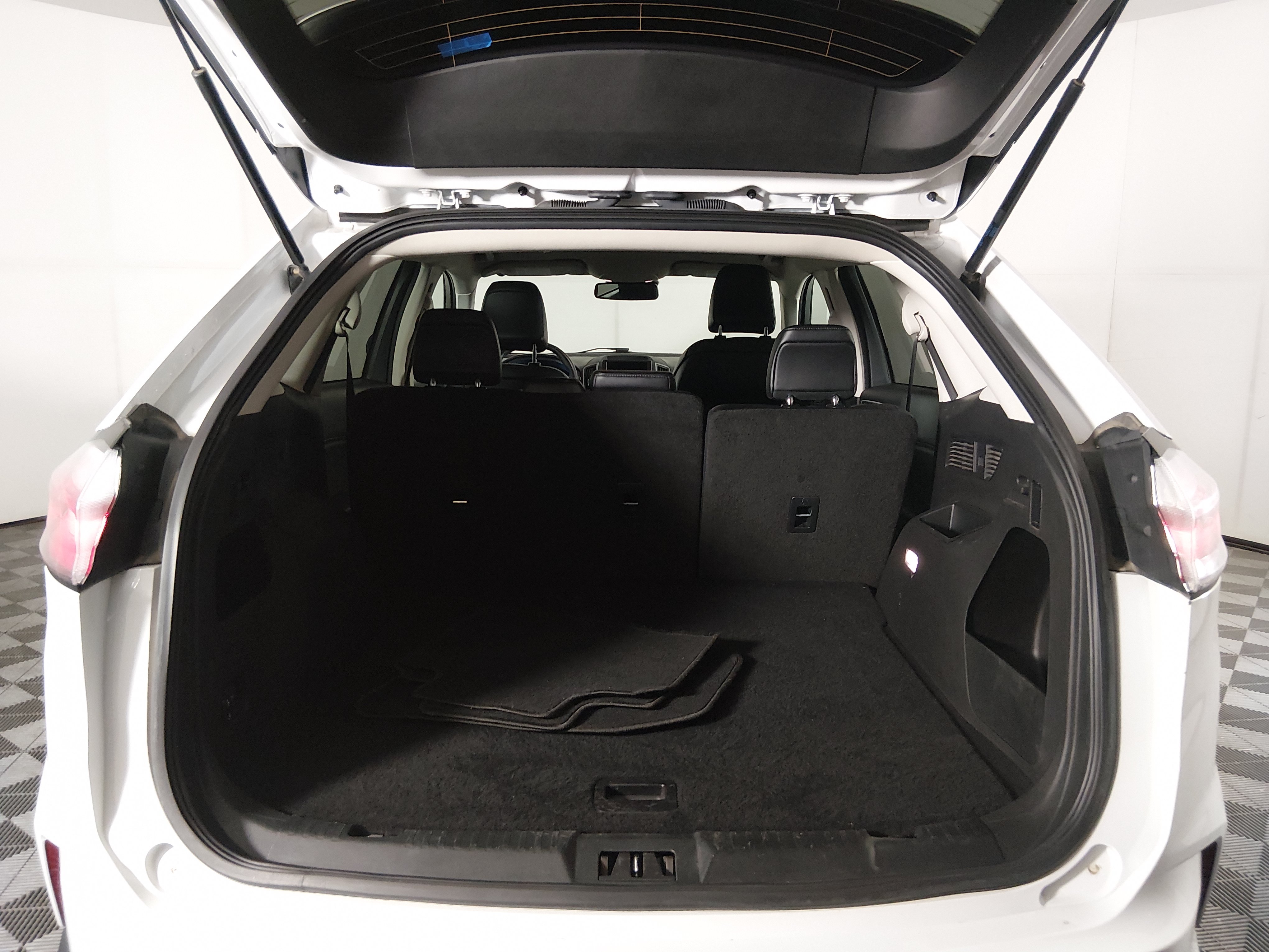 2024 Ford Edge SEL - Photo 11