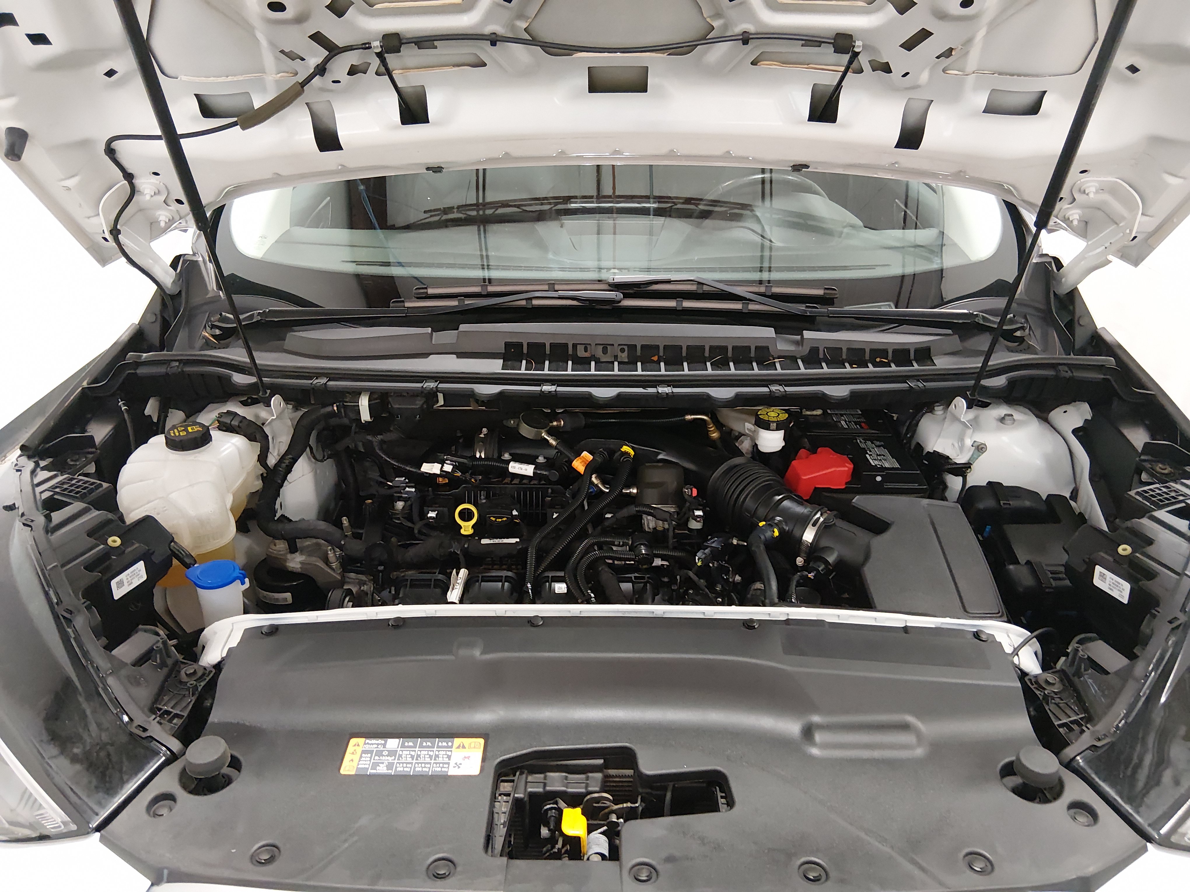 2024 Ford Edge SEL - Photo 9