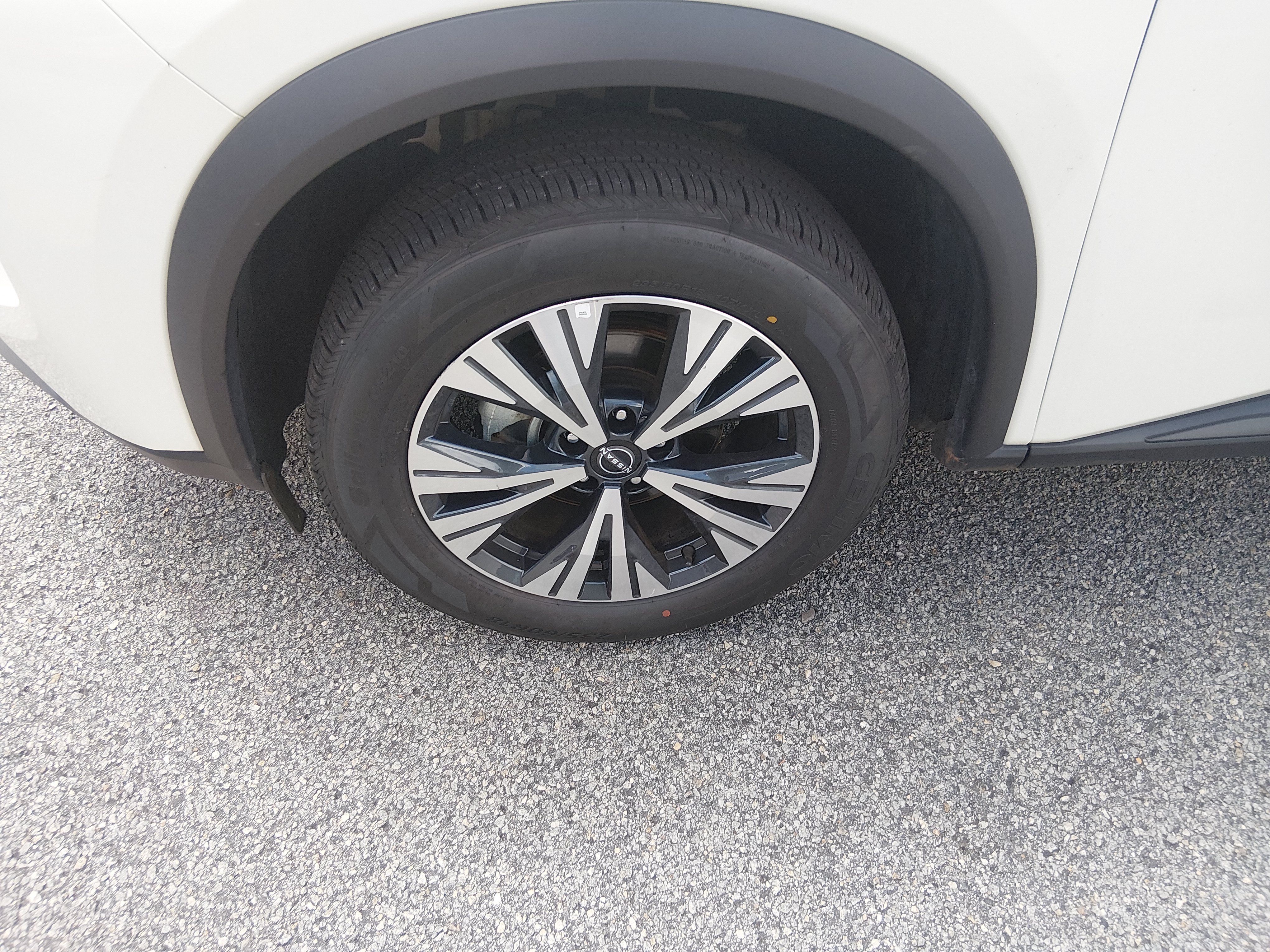 2023 Nissan Rogue SV - Photo 10