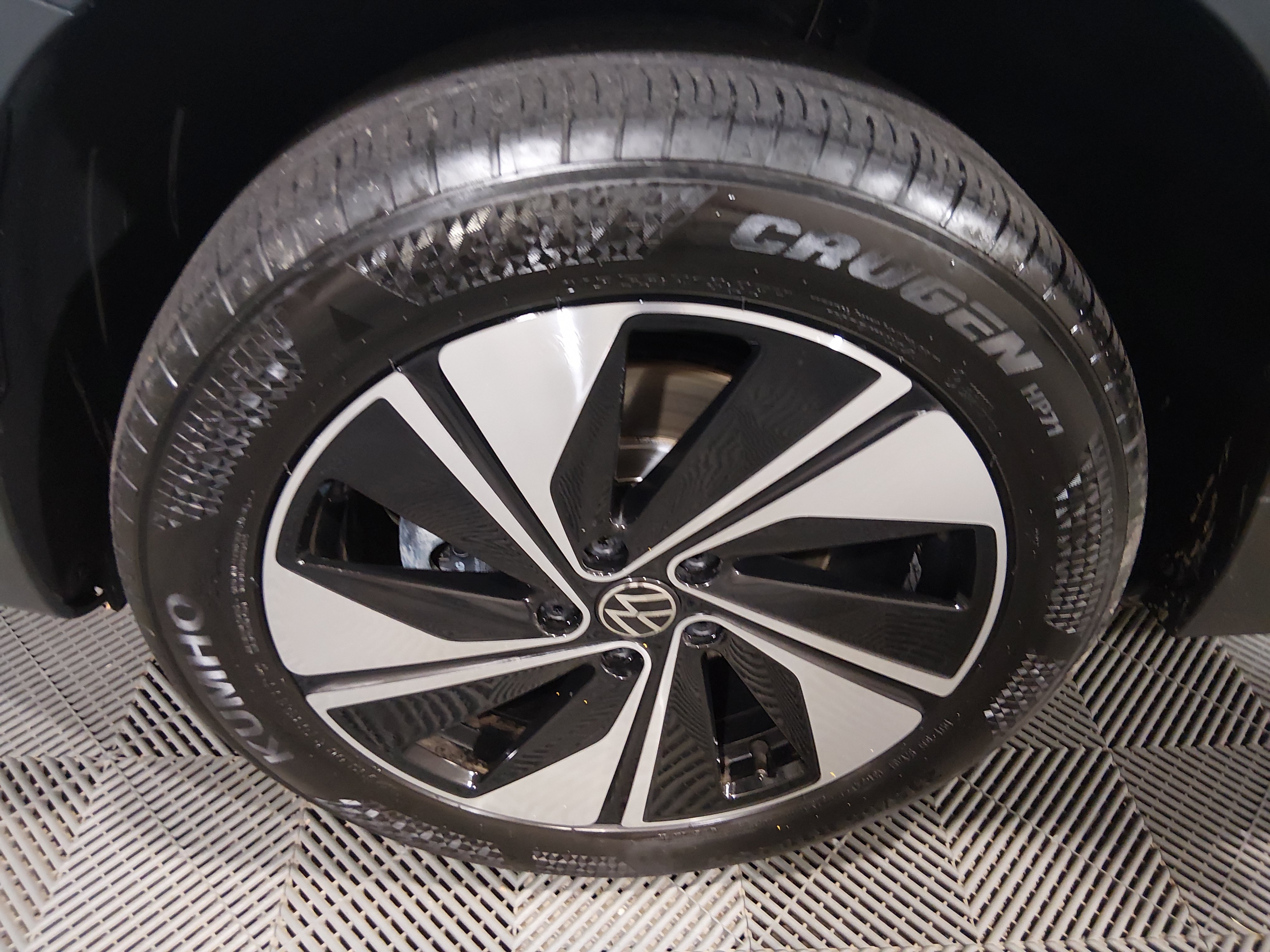 2024 Volkswagen Taos SE - Photo 10