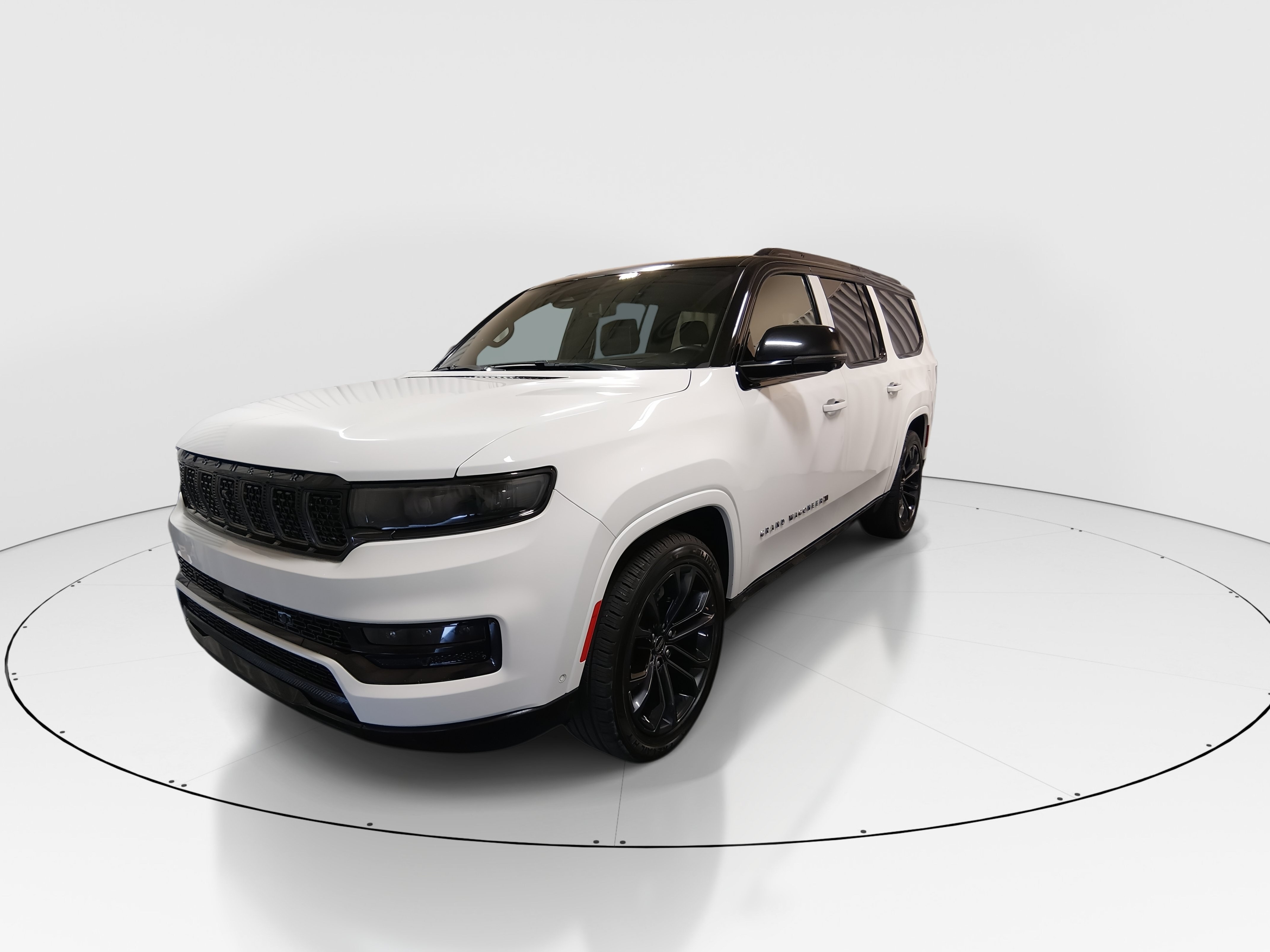 2024 Jeep Grand Wagoneer L Series II - Photo 3