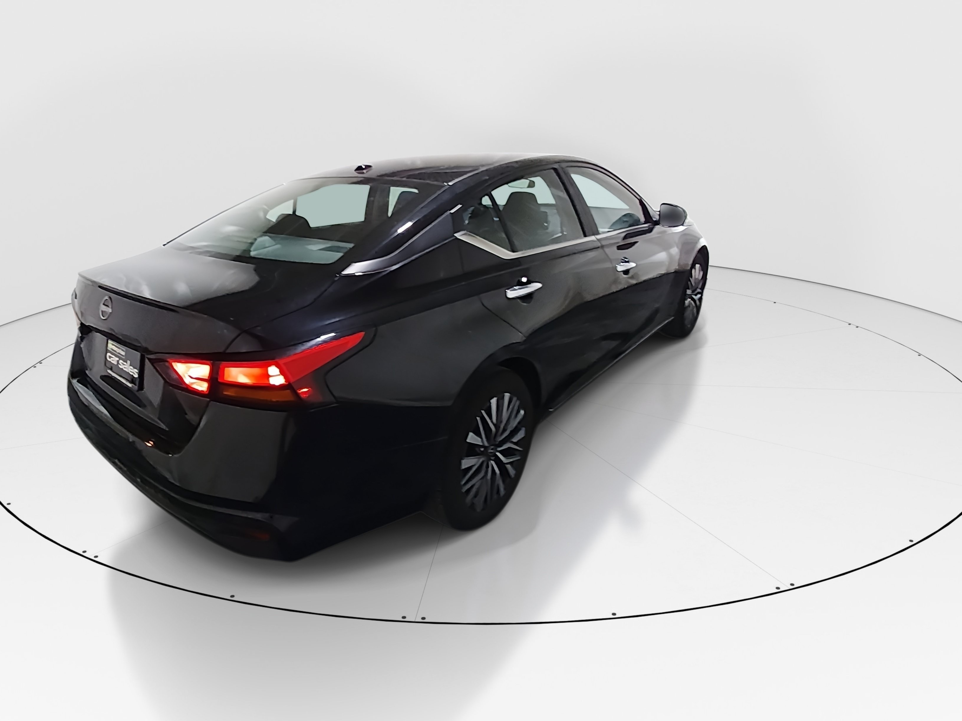 2025 Nissan Altima SV - Photo 7