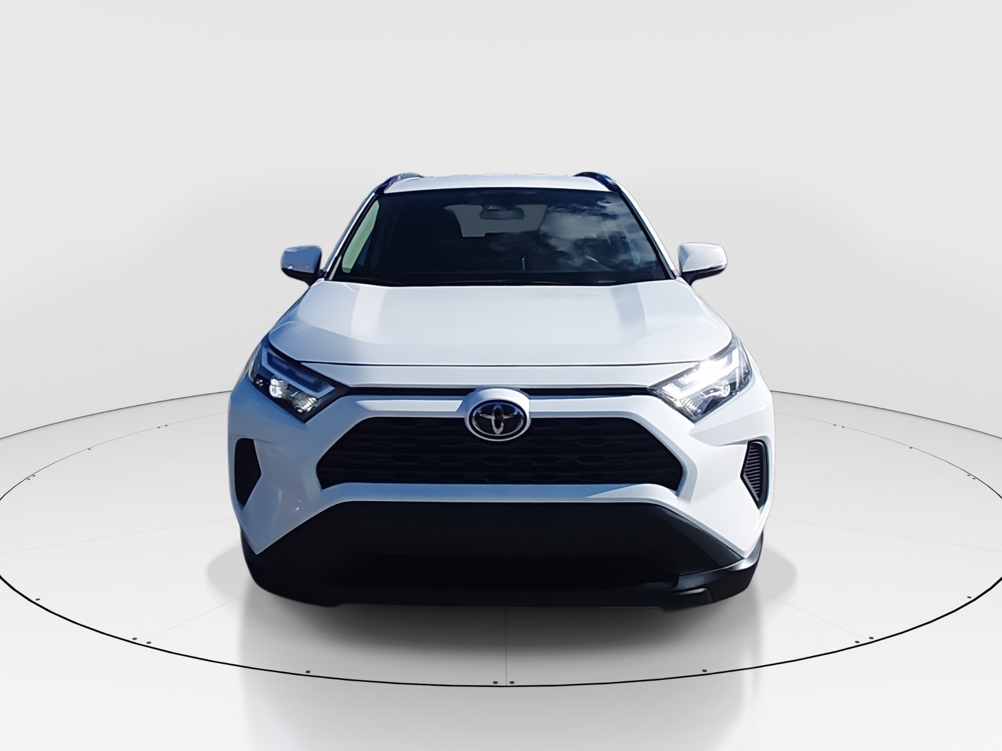 2024 Toyota RAV4 XLE - Photo 2