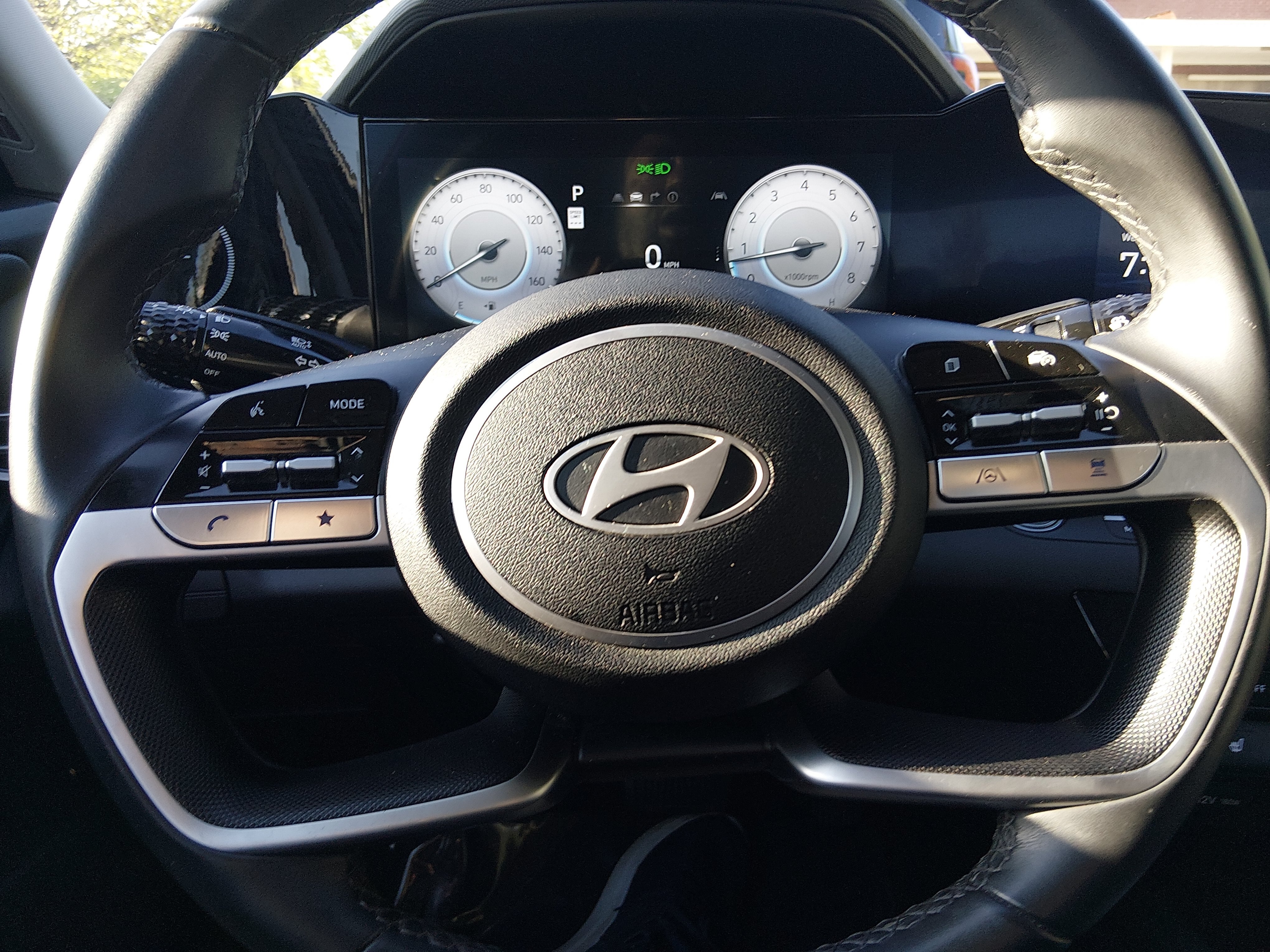 2024 Hyundai Elantra Limited - Photo 13
