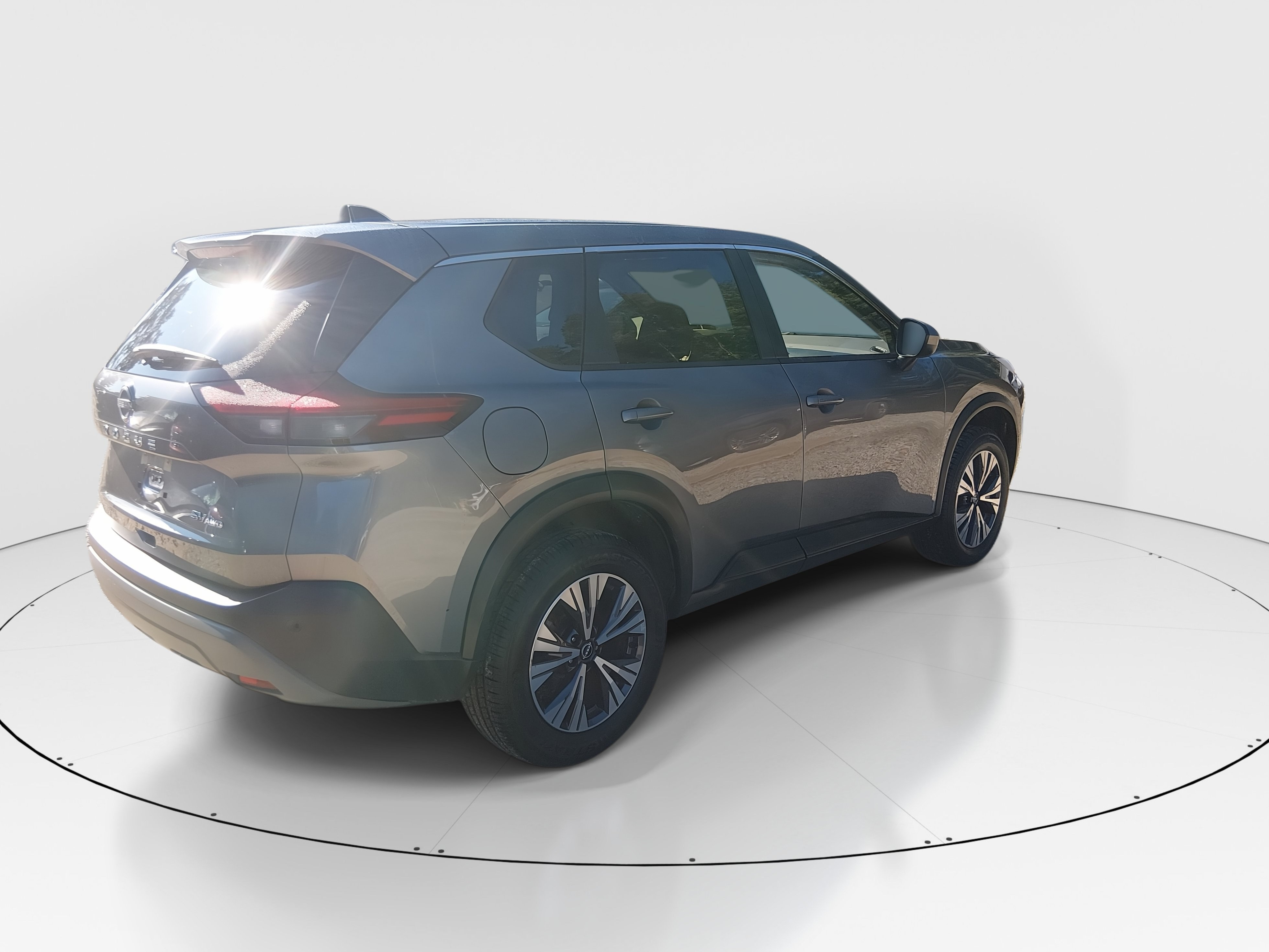 2023 Nissan Rogue SV - Photo 7
