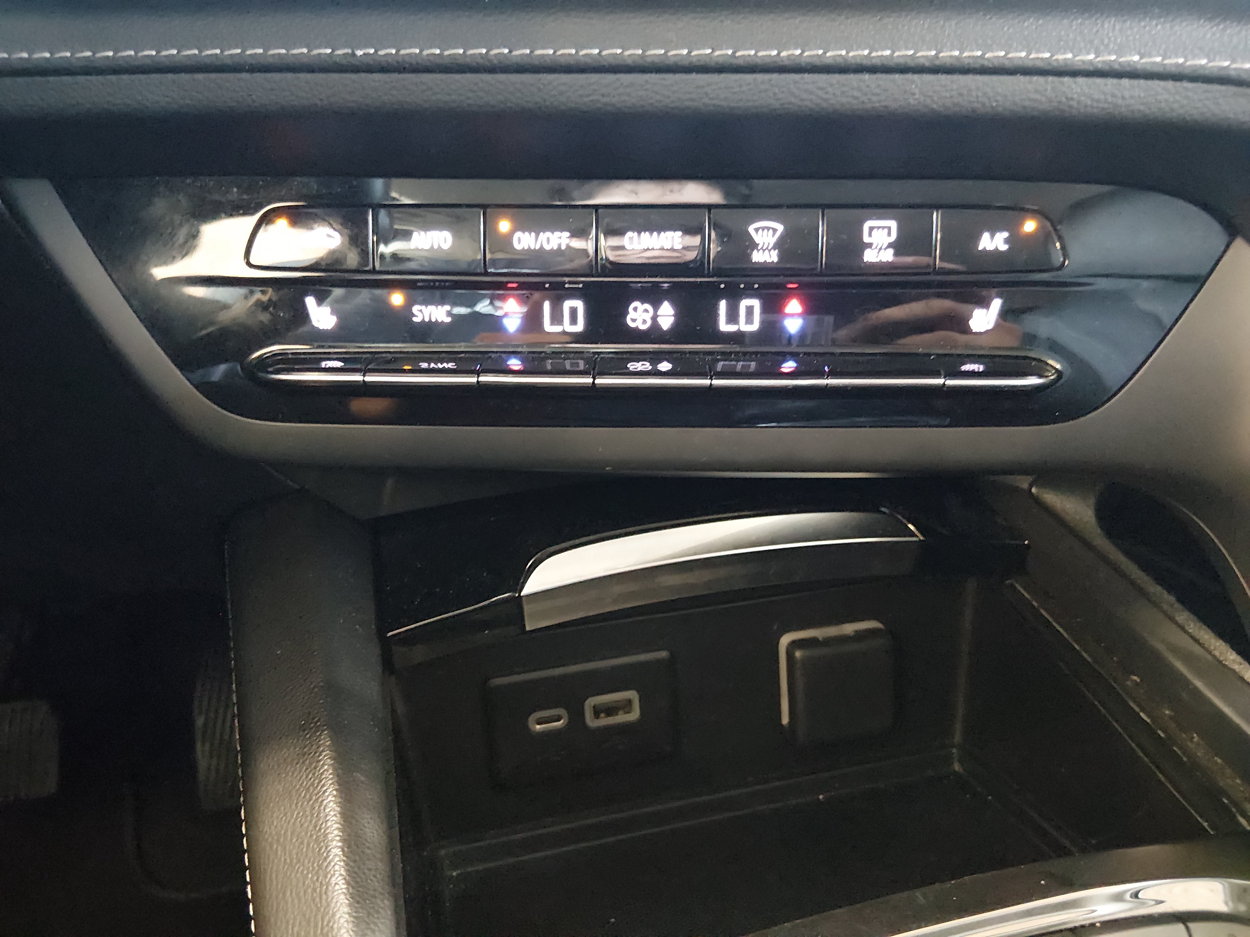2023 Buick Envision Essence - Photo 18
