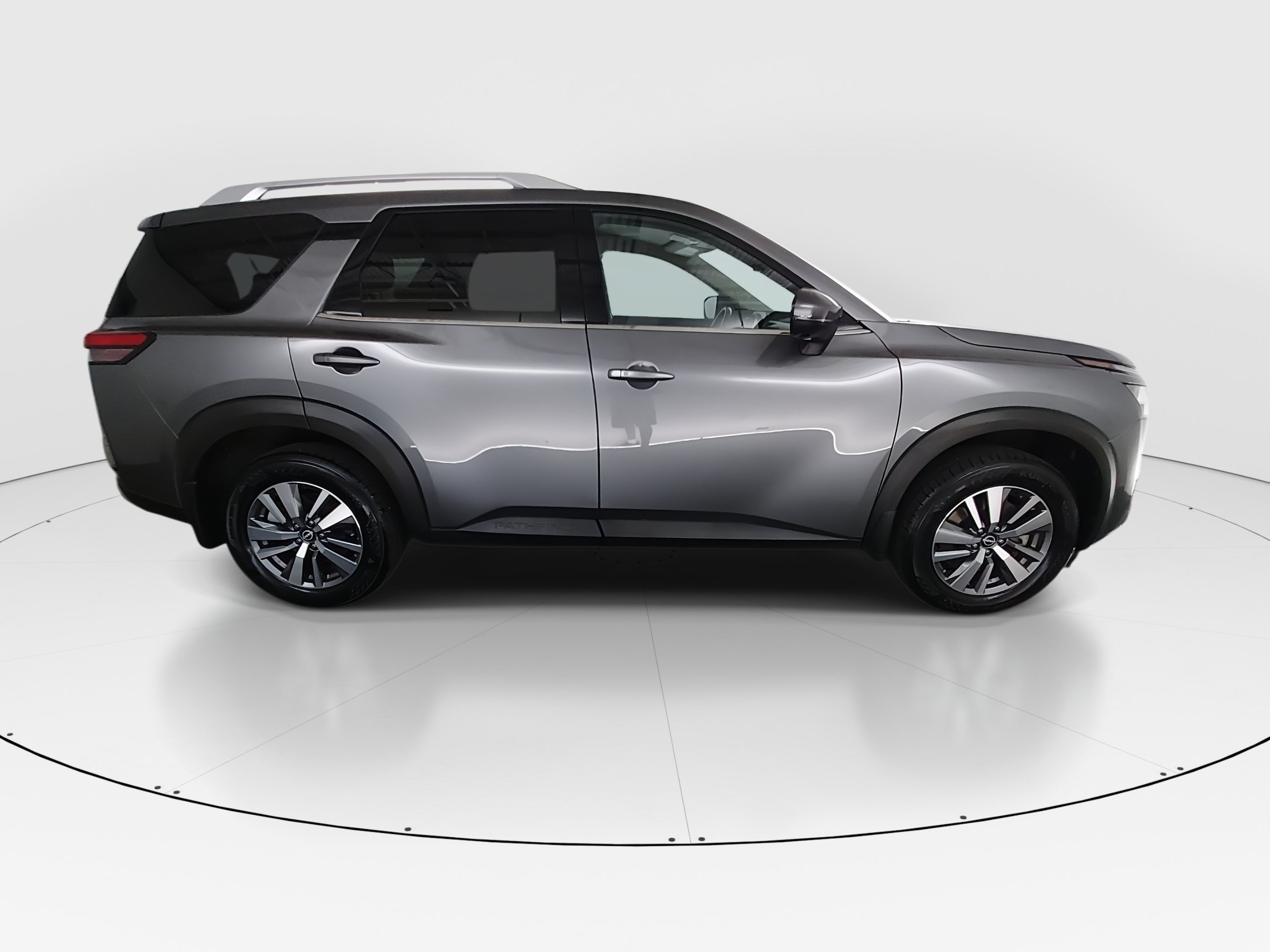 2024 Nissan Pathfinder SL - Photo 8