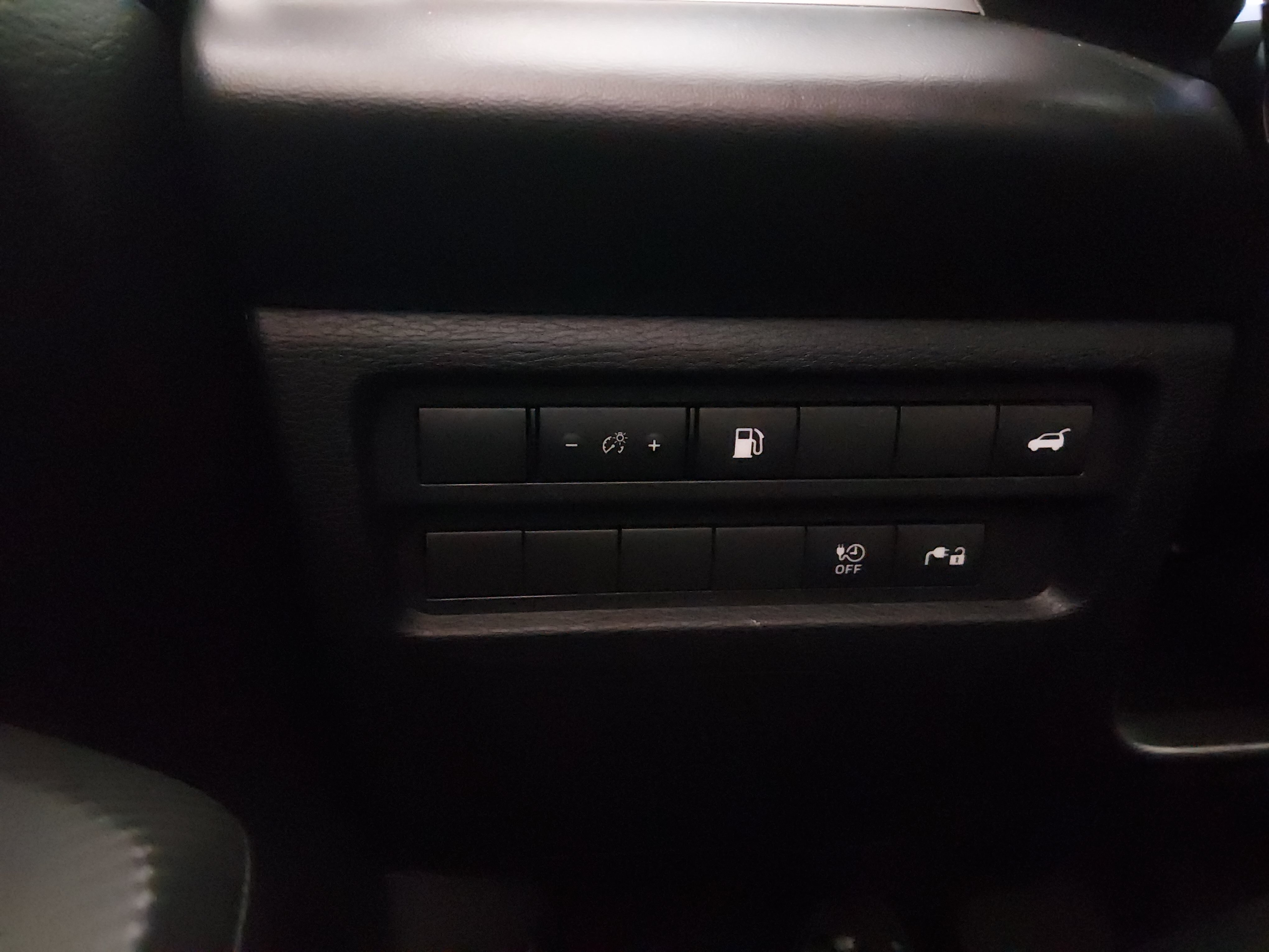 2024 Mitsubishi Outlander Plug-in Hybrid SE - Photo 13