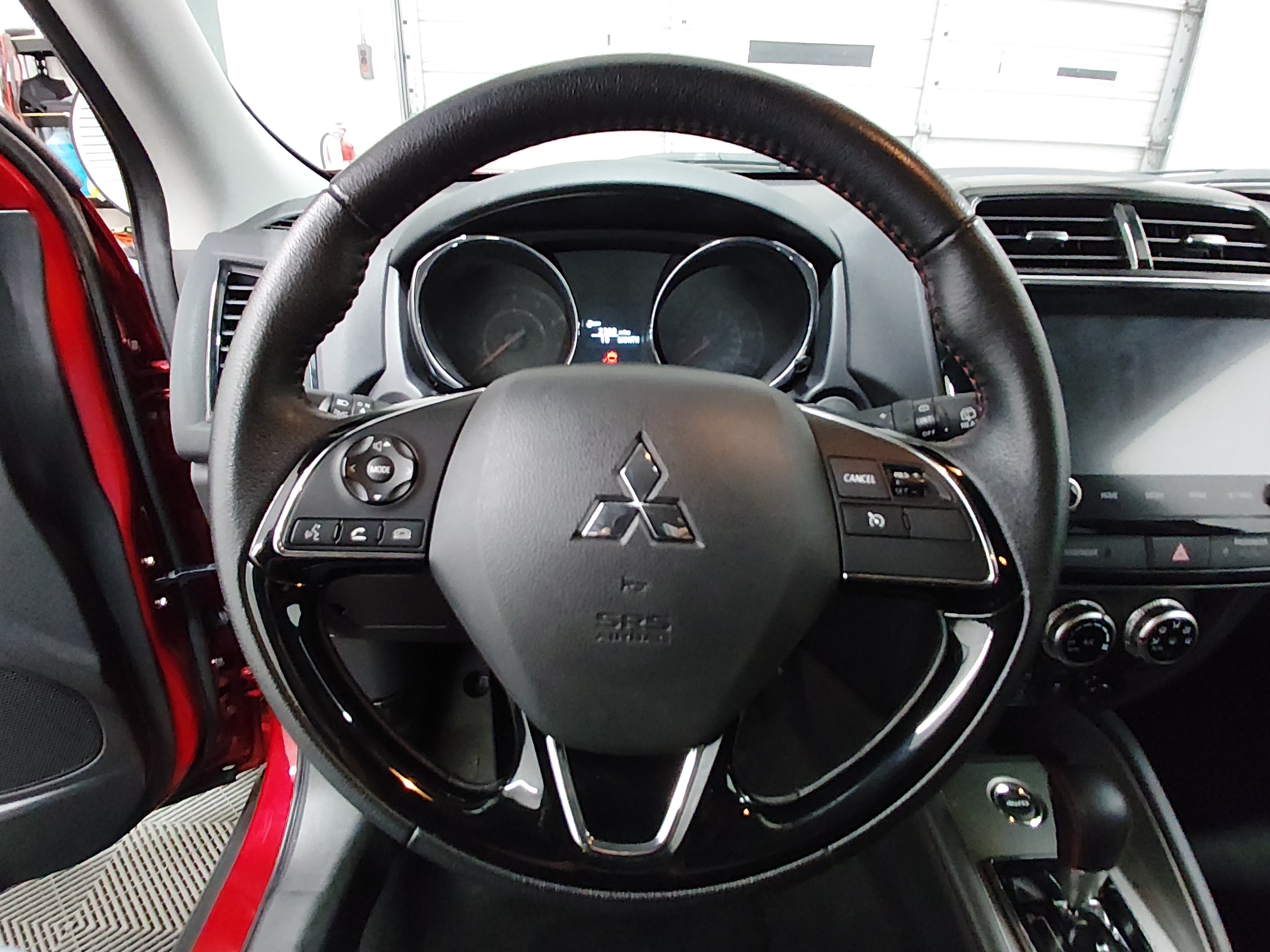 2025 Mitsubishi Outlander Sport LE - Photo 12