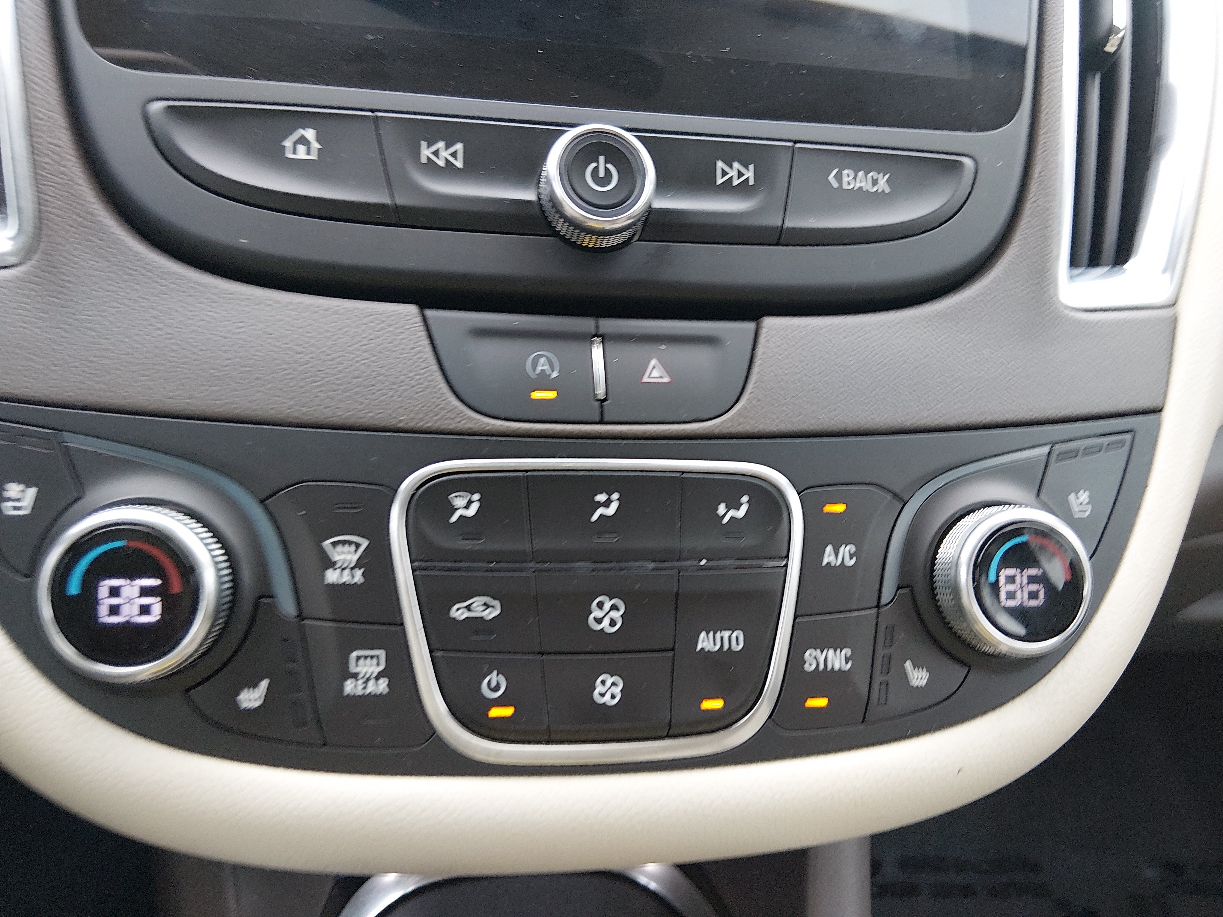2024 Chevrolet Malibu 2LT - Photo 13