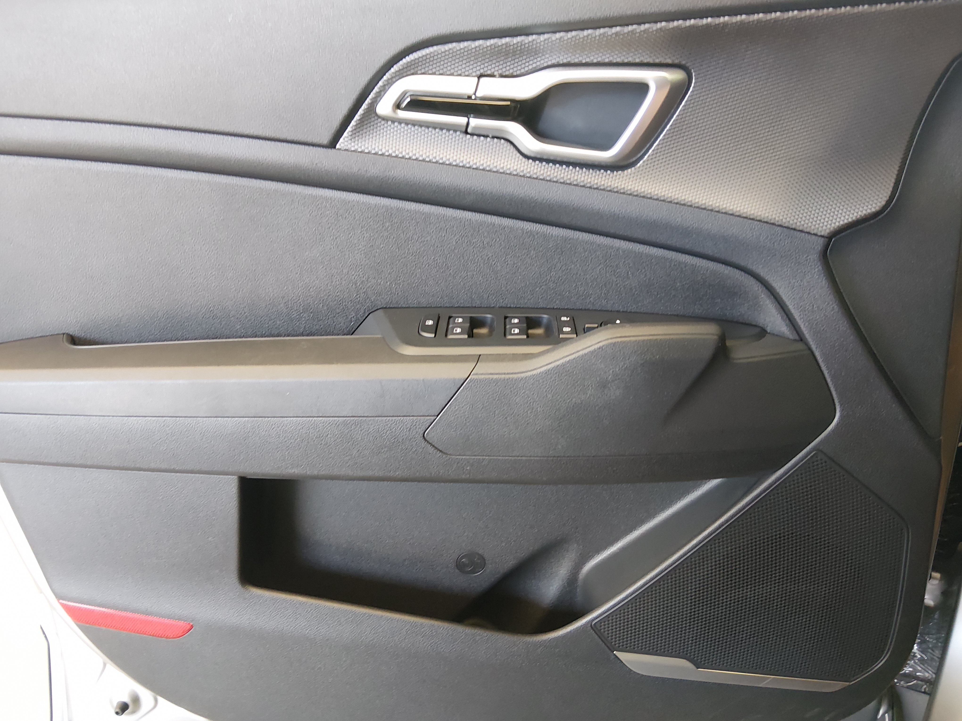 2025 Kia Sportage LX - Photo 19