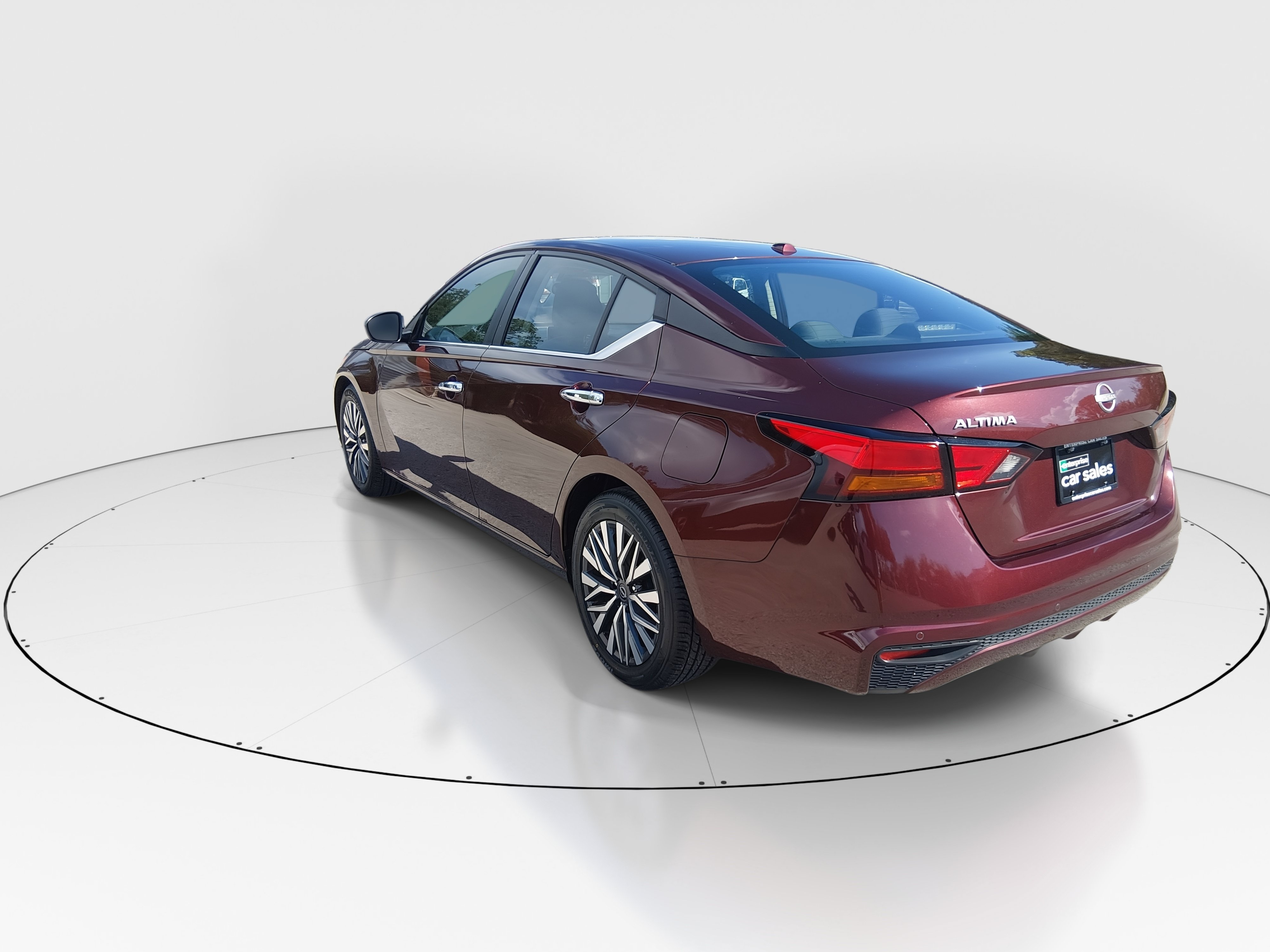 2025 Nissan Altima SV - Photo 5