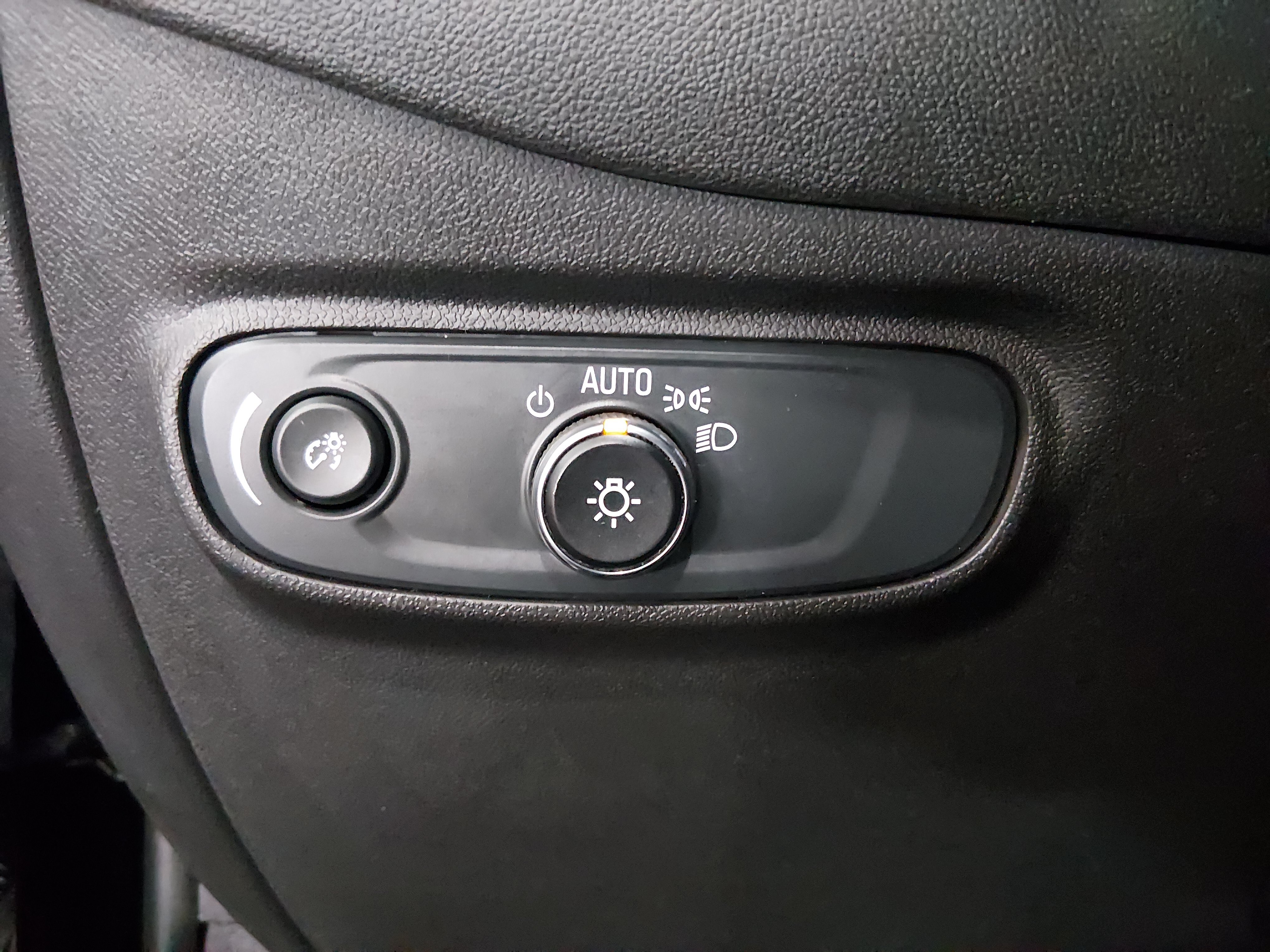 2024 Chevrolet Equinox LT - Photo 13