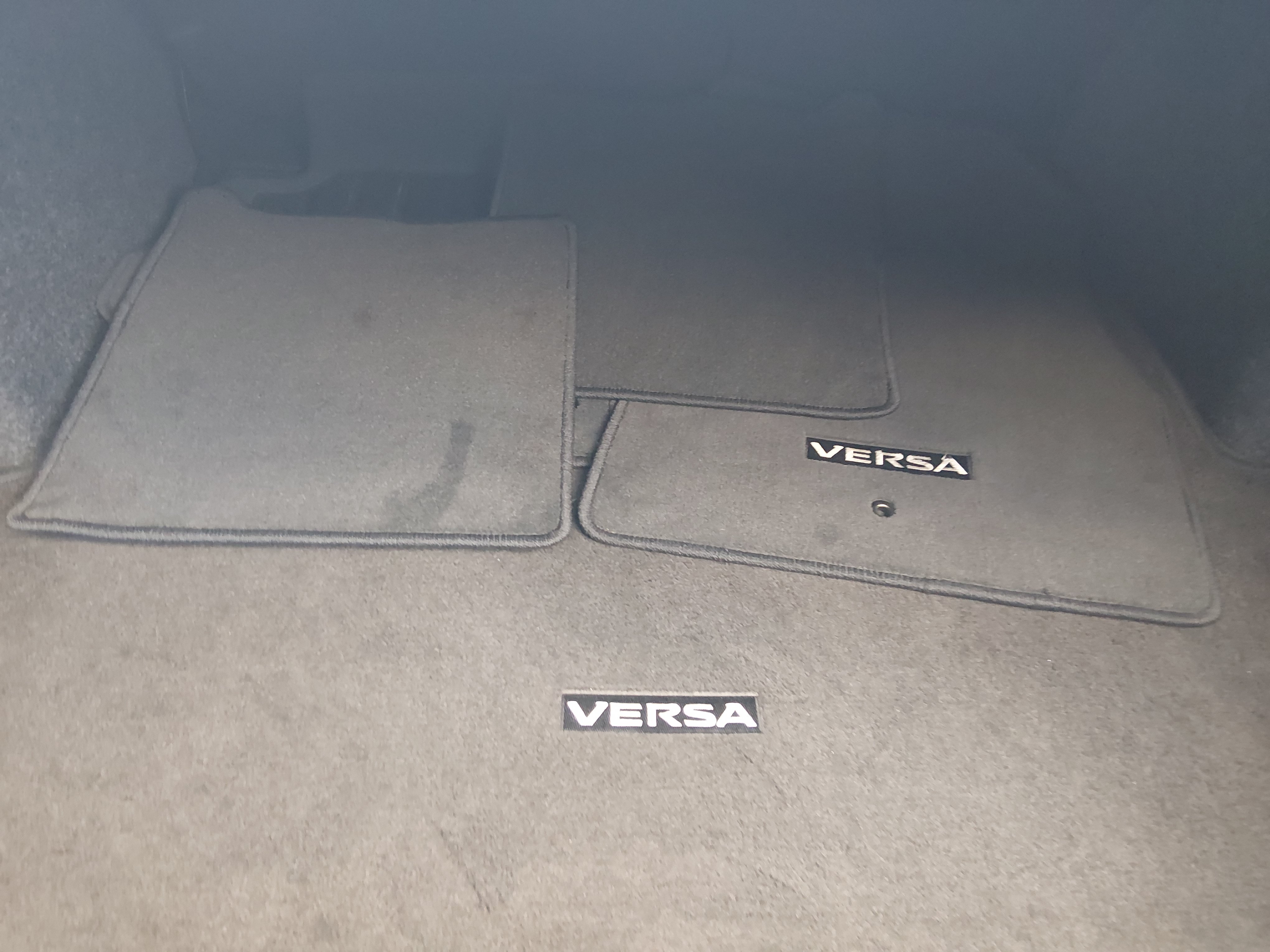 2025 Nissan Versa SV CVT, photo 11