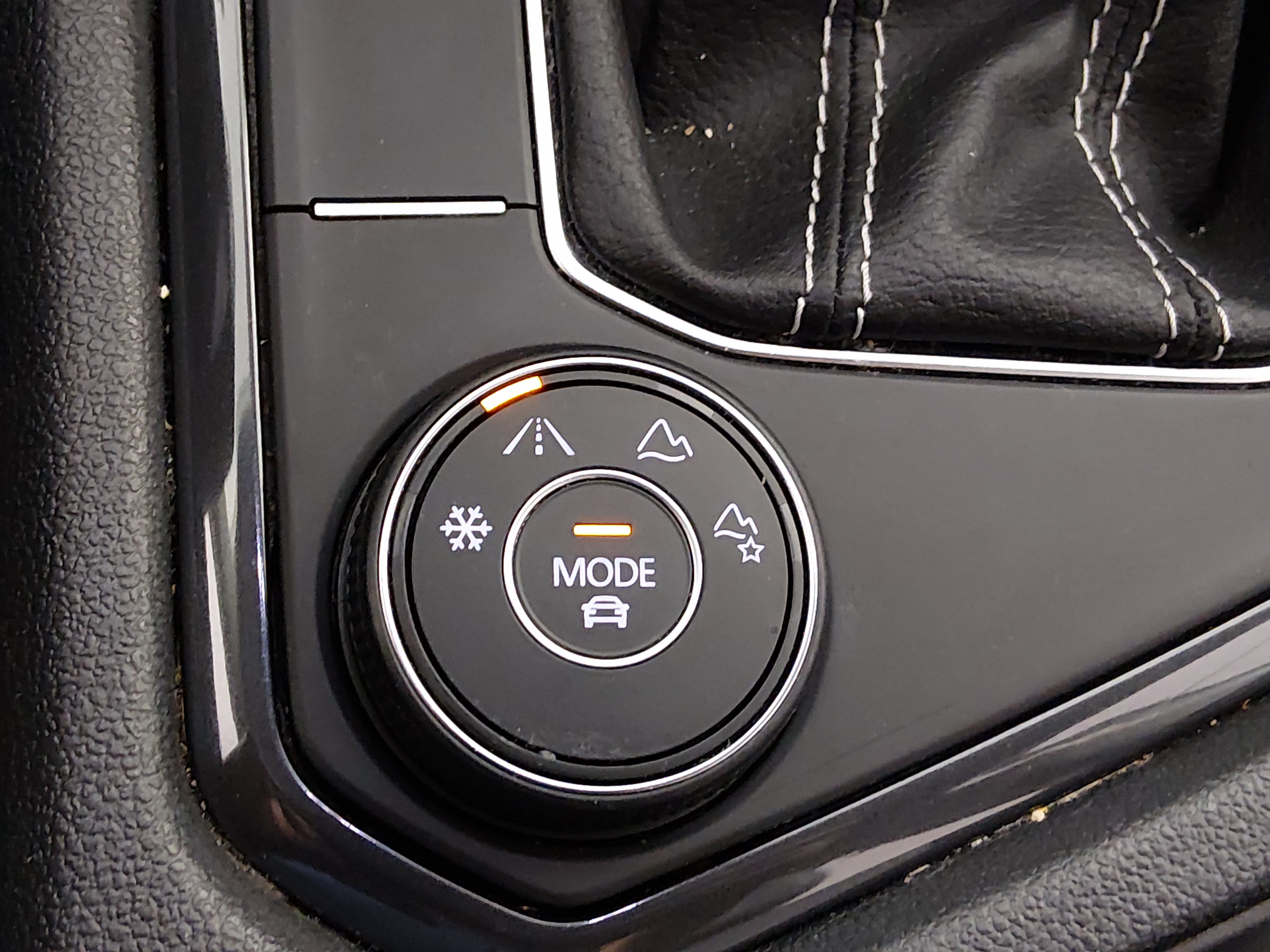 2024 Volkswagen Tiguan SE - Photo 20